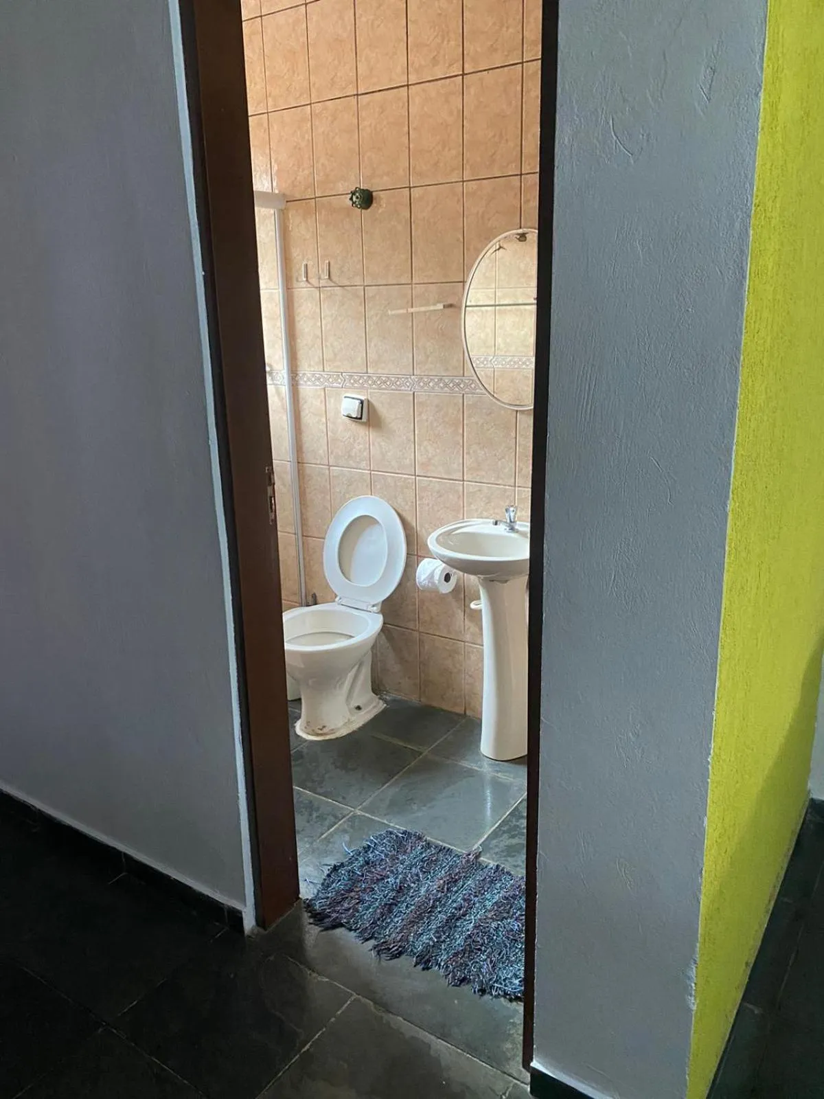 Bathroom in Pousada e Restaurante Frente Mar H Guarujá