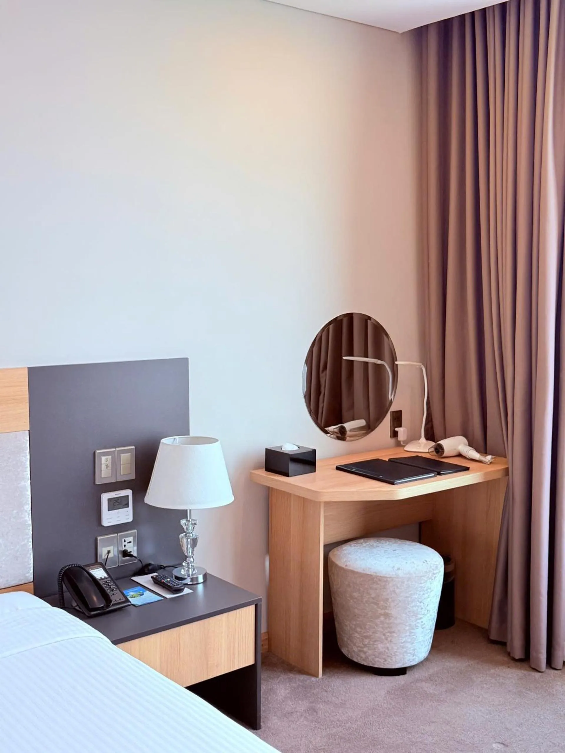 Bed in Muong Thanh Luxury Nha Trang Hotel