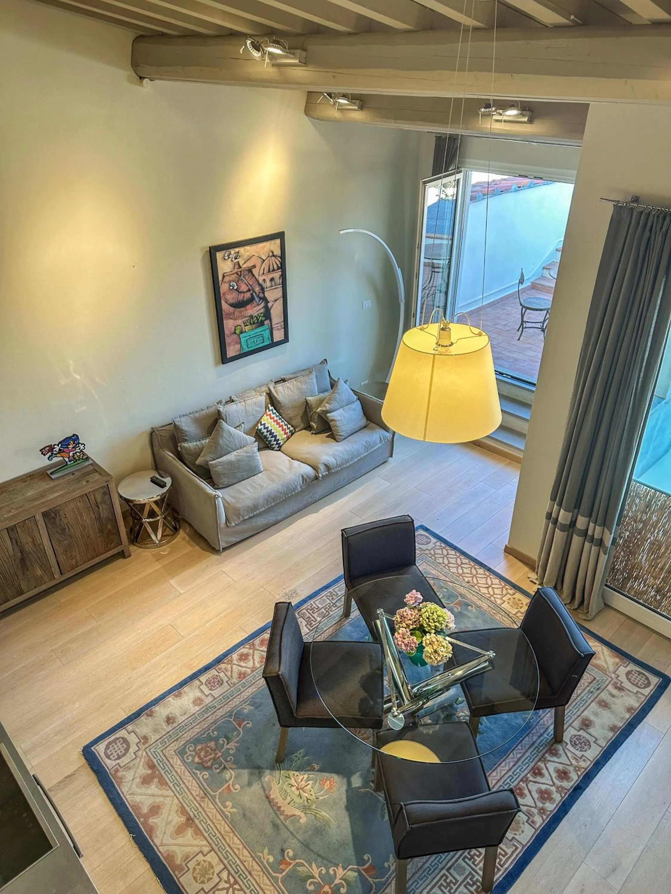 Living room in Florence Art Apartments