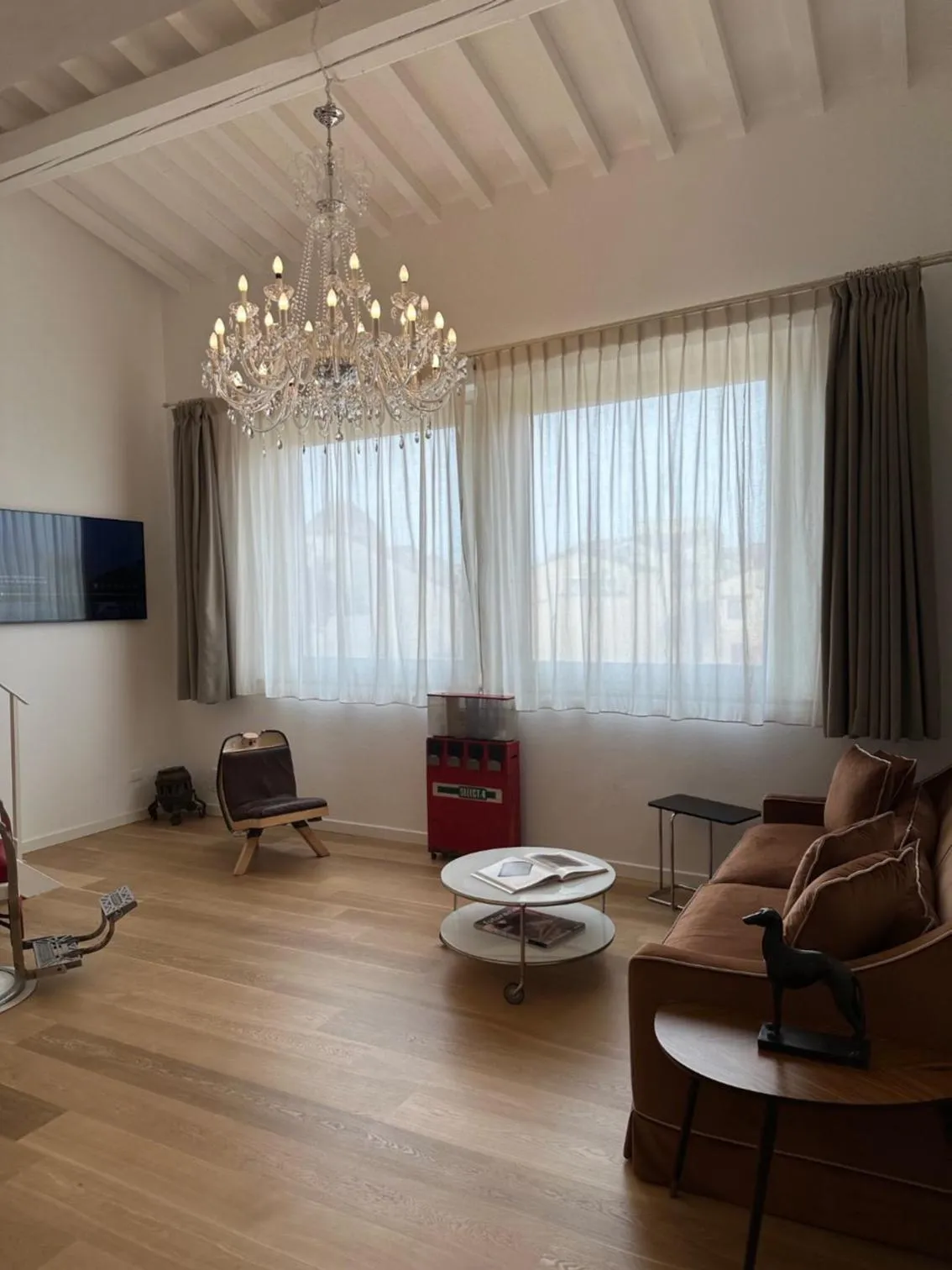 Living room in Florence Art Apartments