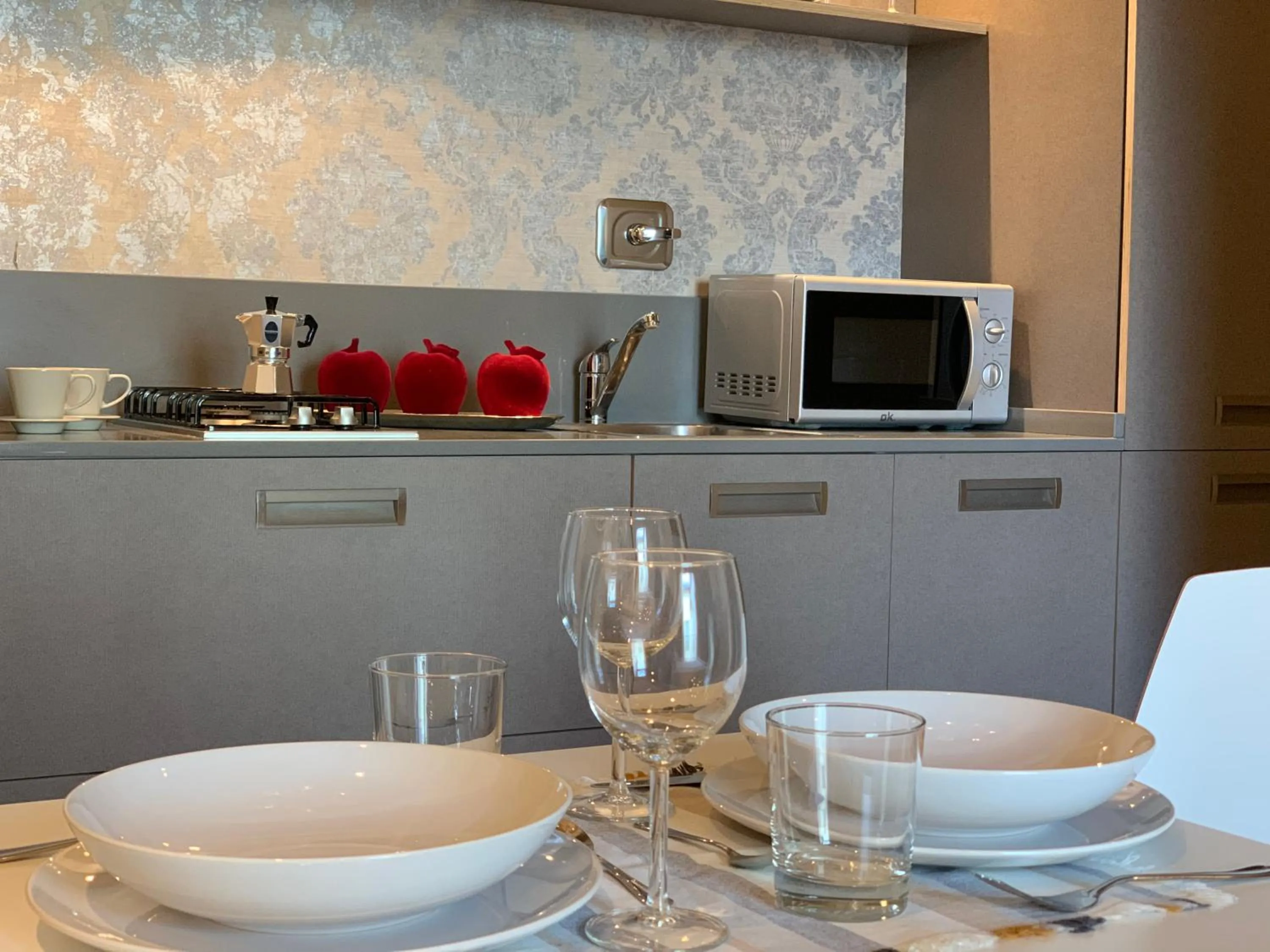 kitchen in Florence Art Apartments