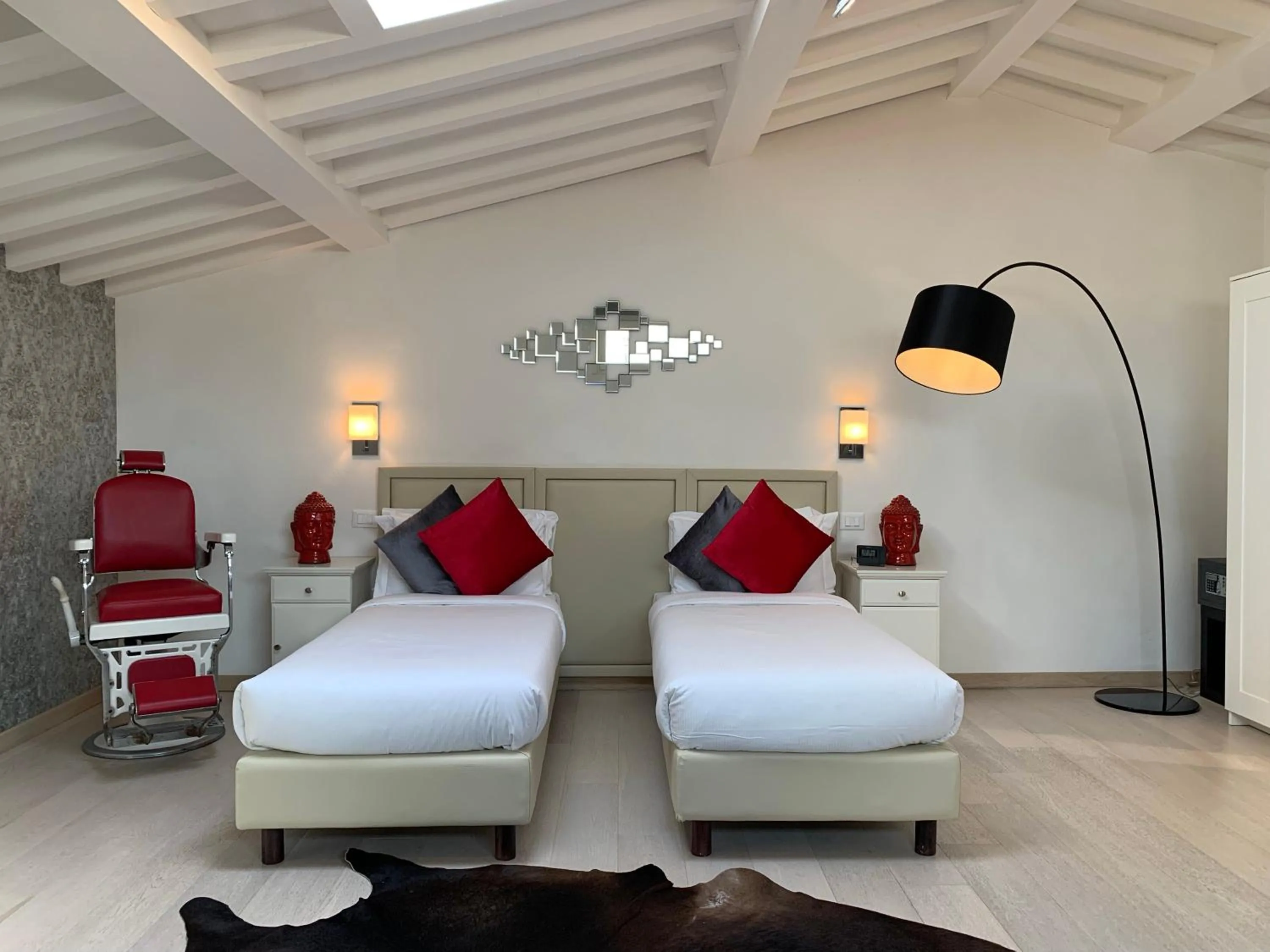 Bed in Florence Art Apartments