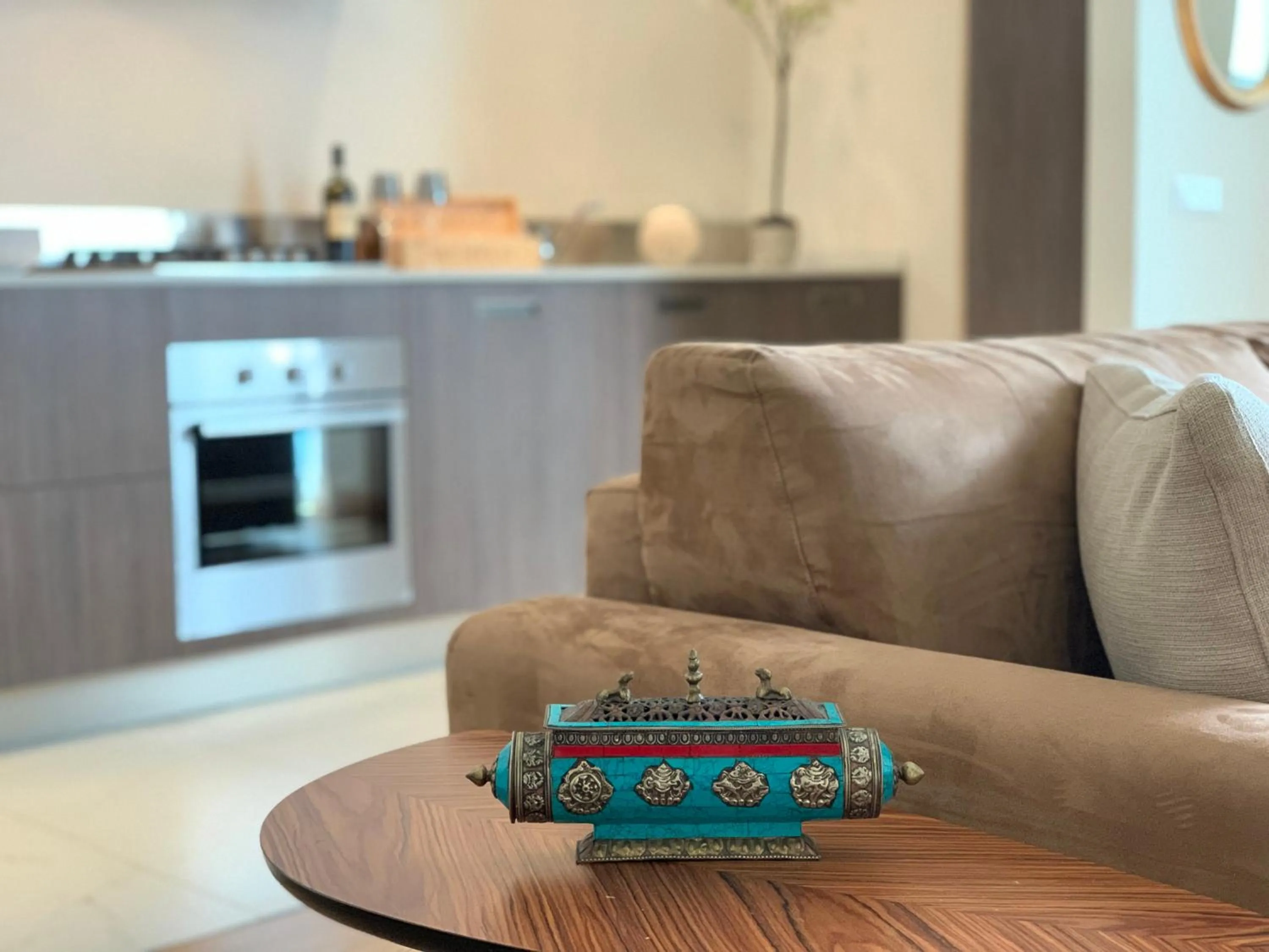 Decorative detail in Florence Art Apartments