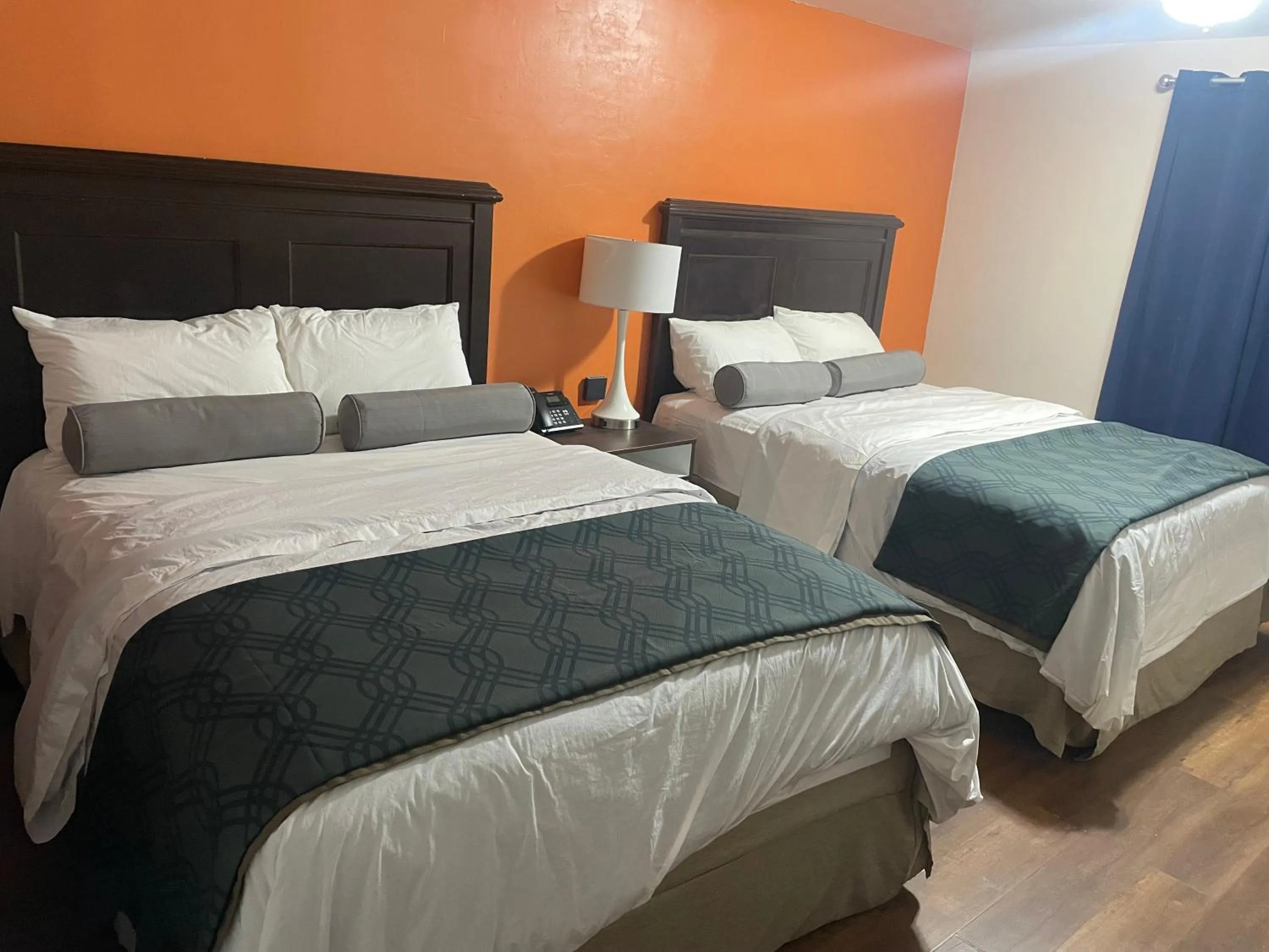 Bed in Alien Residence Inn