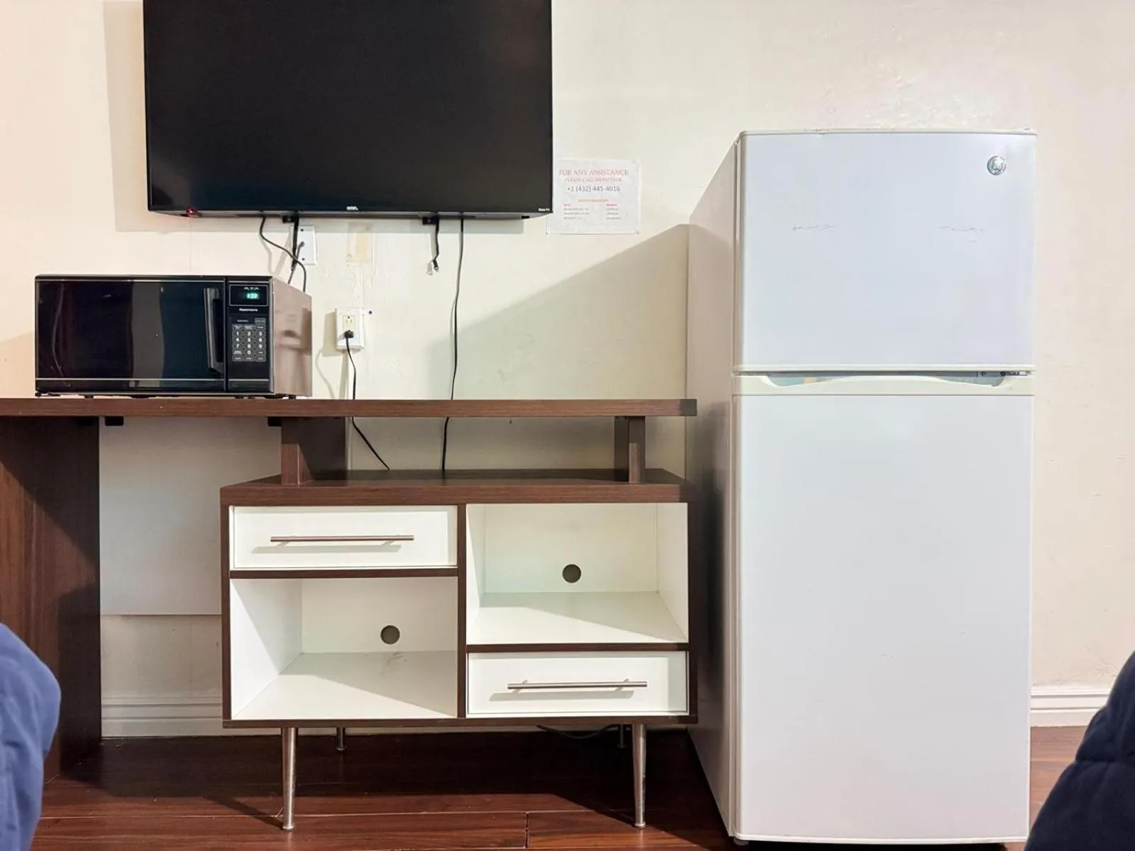 Shower in Alien Residence Inn