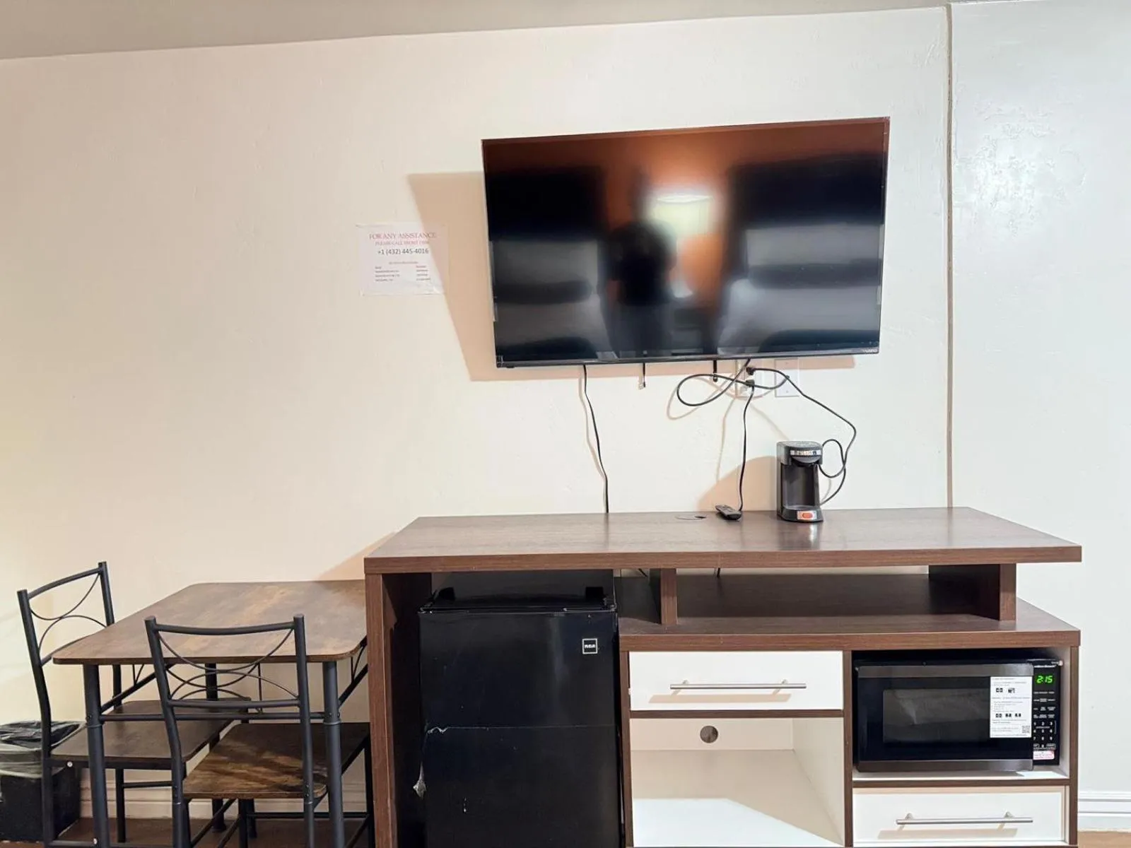 Toilet in Alien Residence Inn