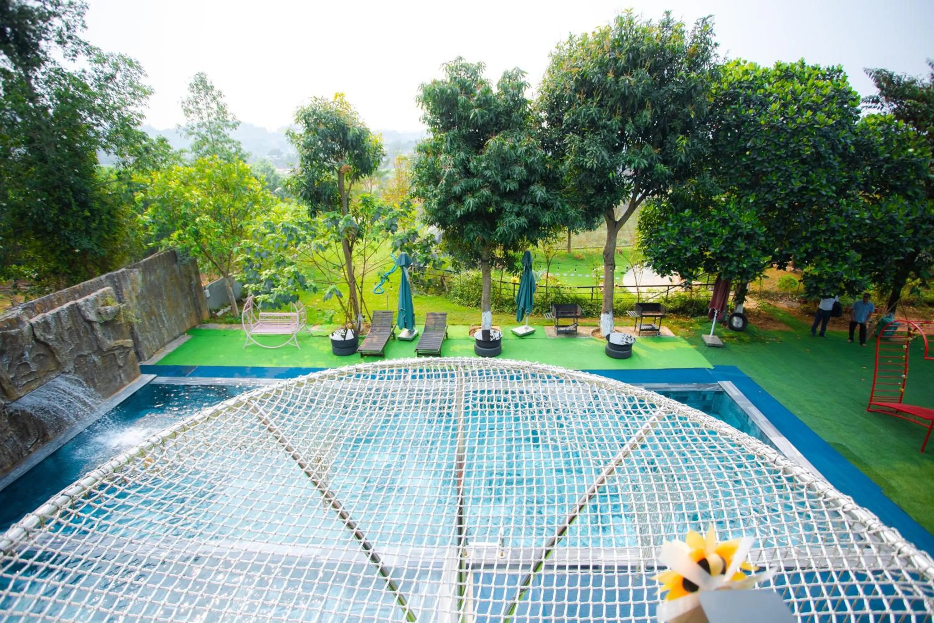 Swimming pool in King Bavi Resort