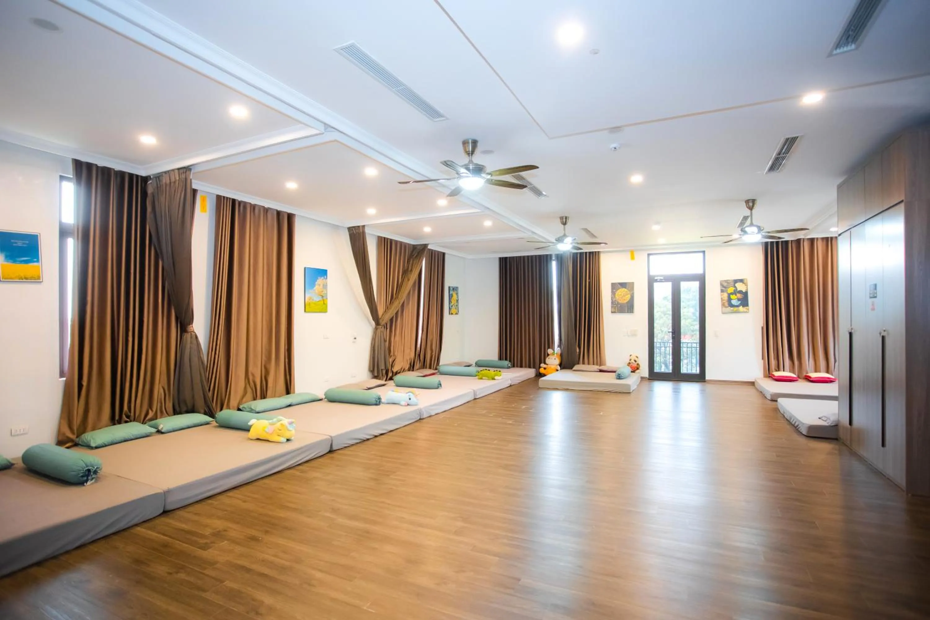 Bedroom in King Bavi Resort