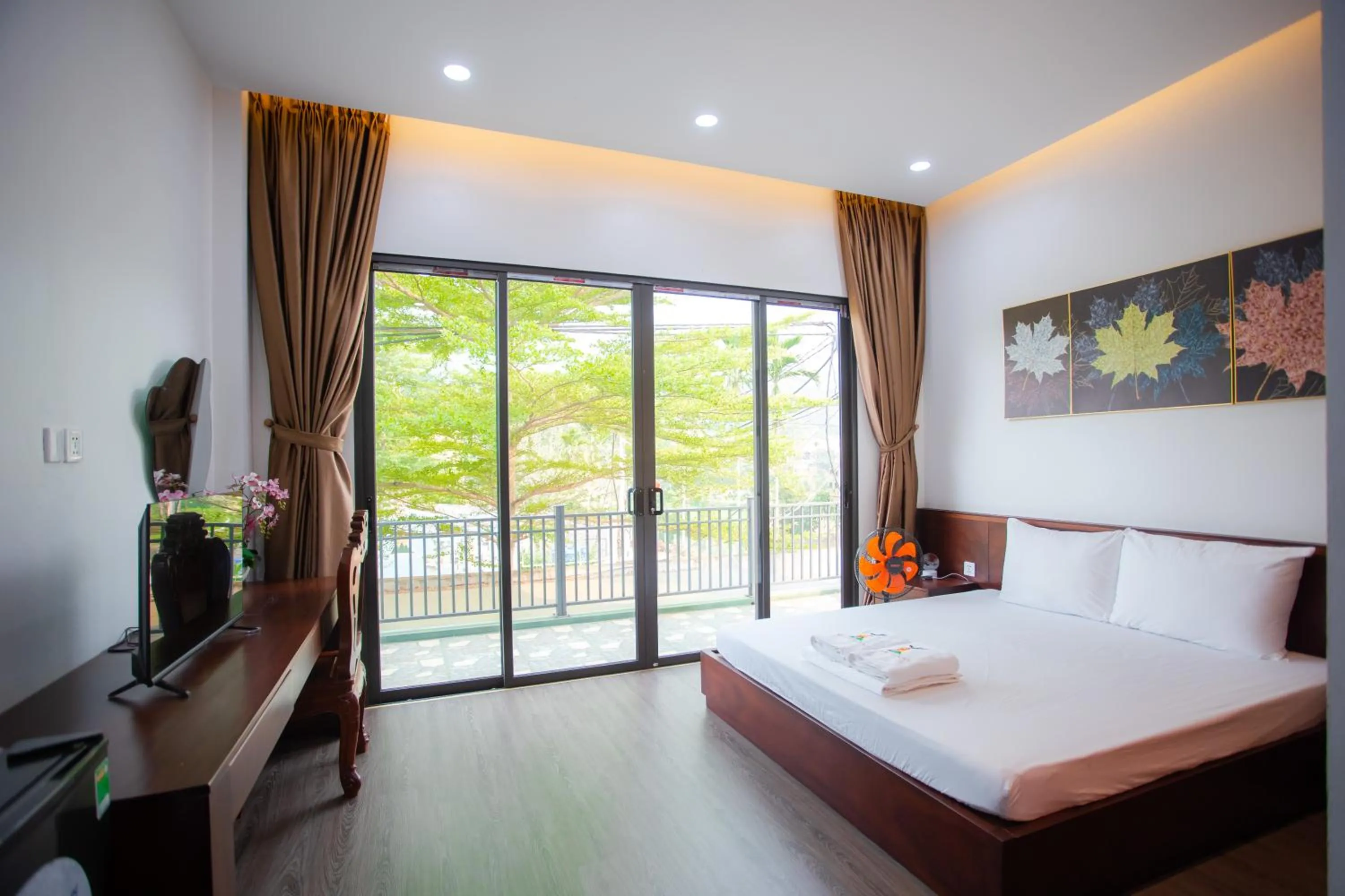 Bed in King Bavi Resort