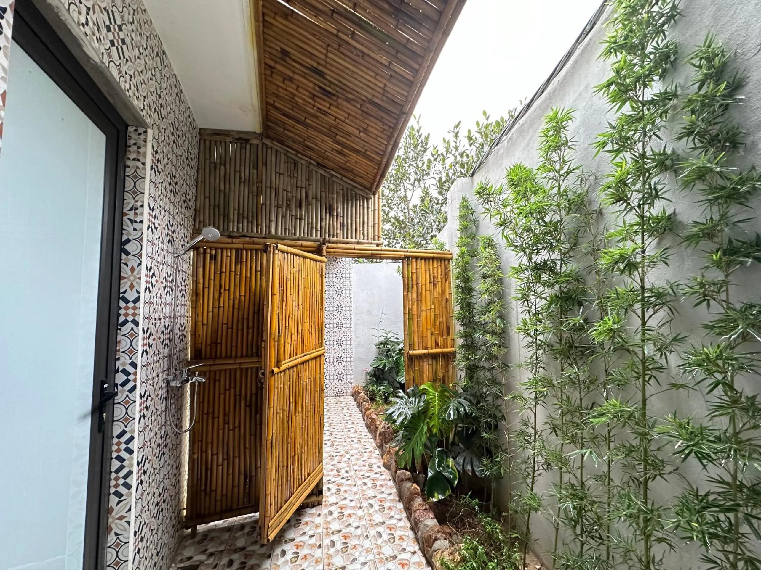 Garden in King Bavi Resort