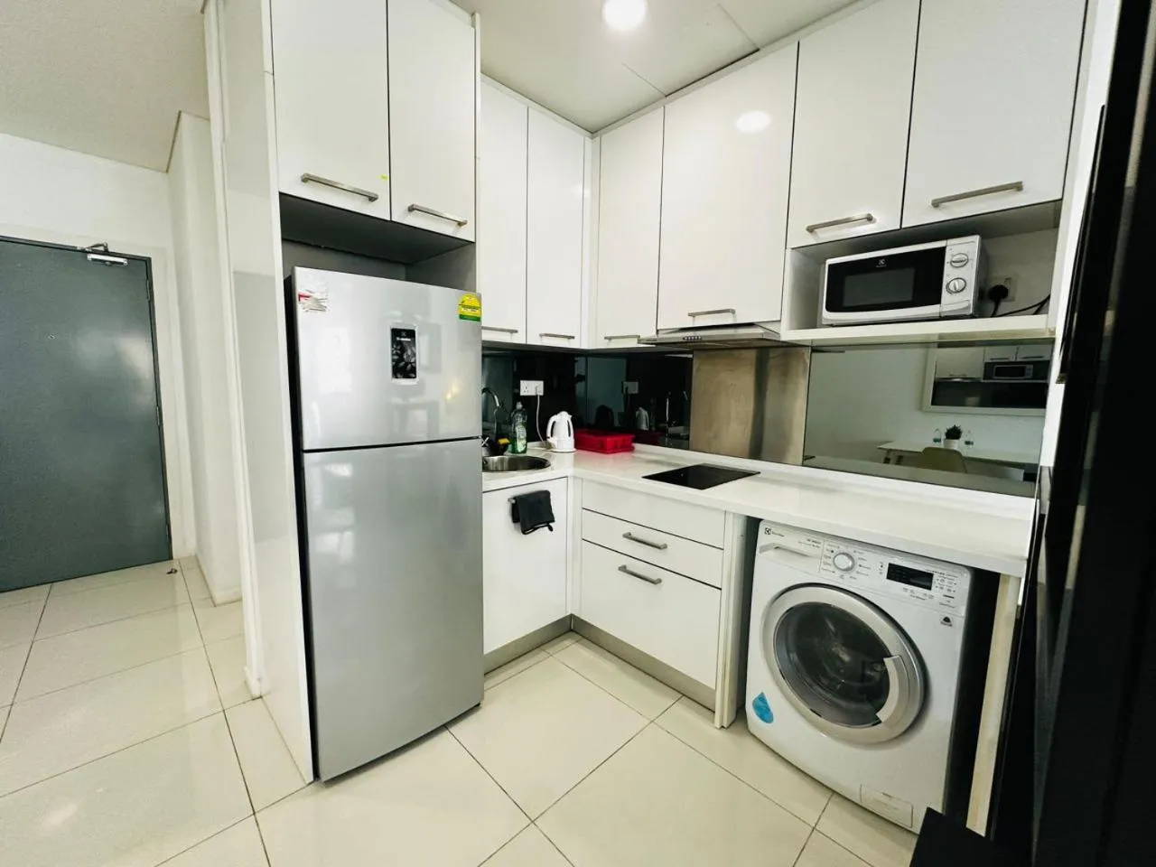 dishwasher in Summer Suites KLCC by Luna KL