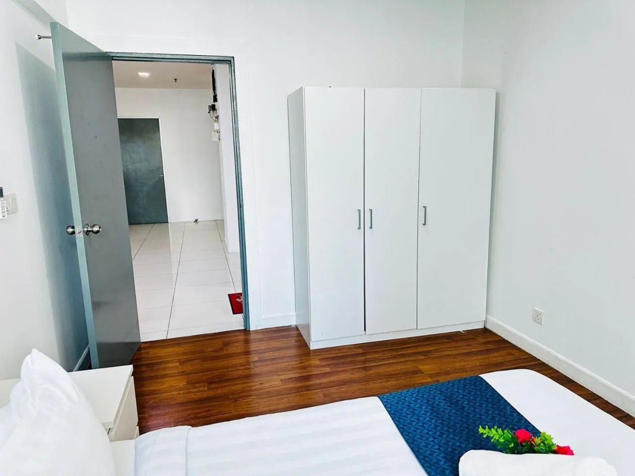 Bed in Summer Suites KLCC by Luna KL