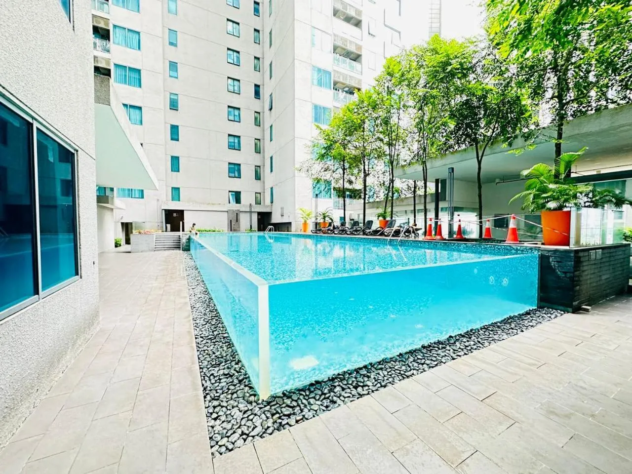 Pool view in Summer Suites KLCC by Luna KL