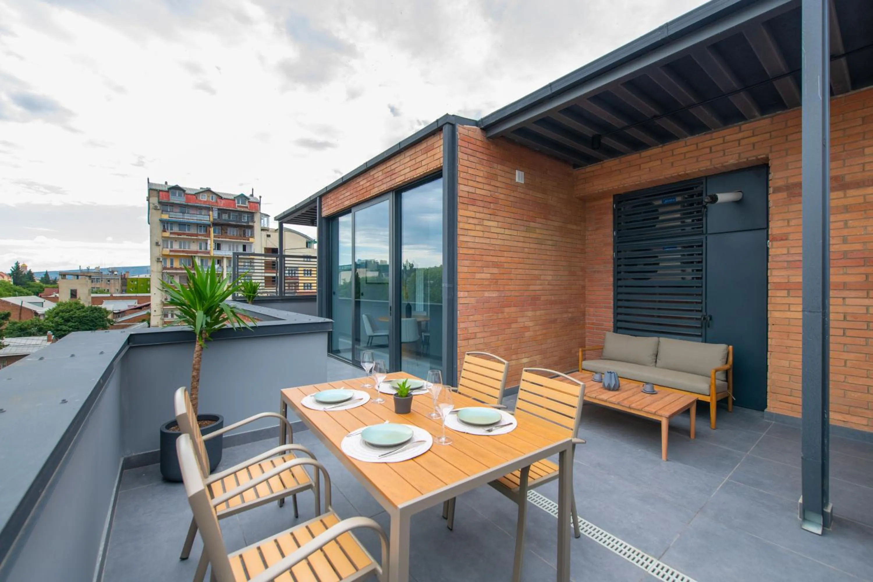 Qstay Gratus Tbilisi