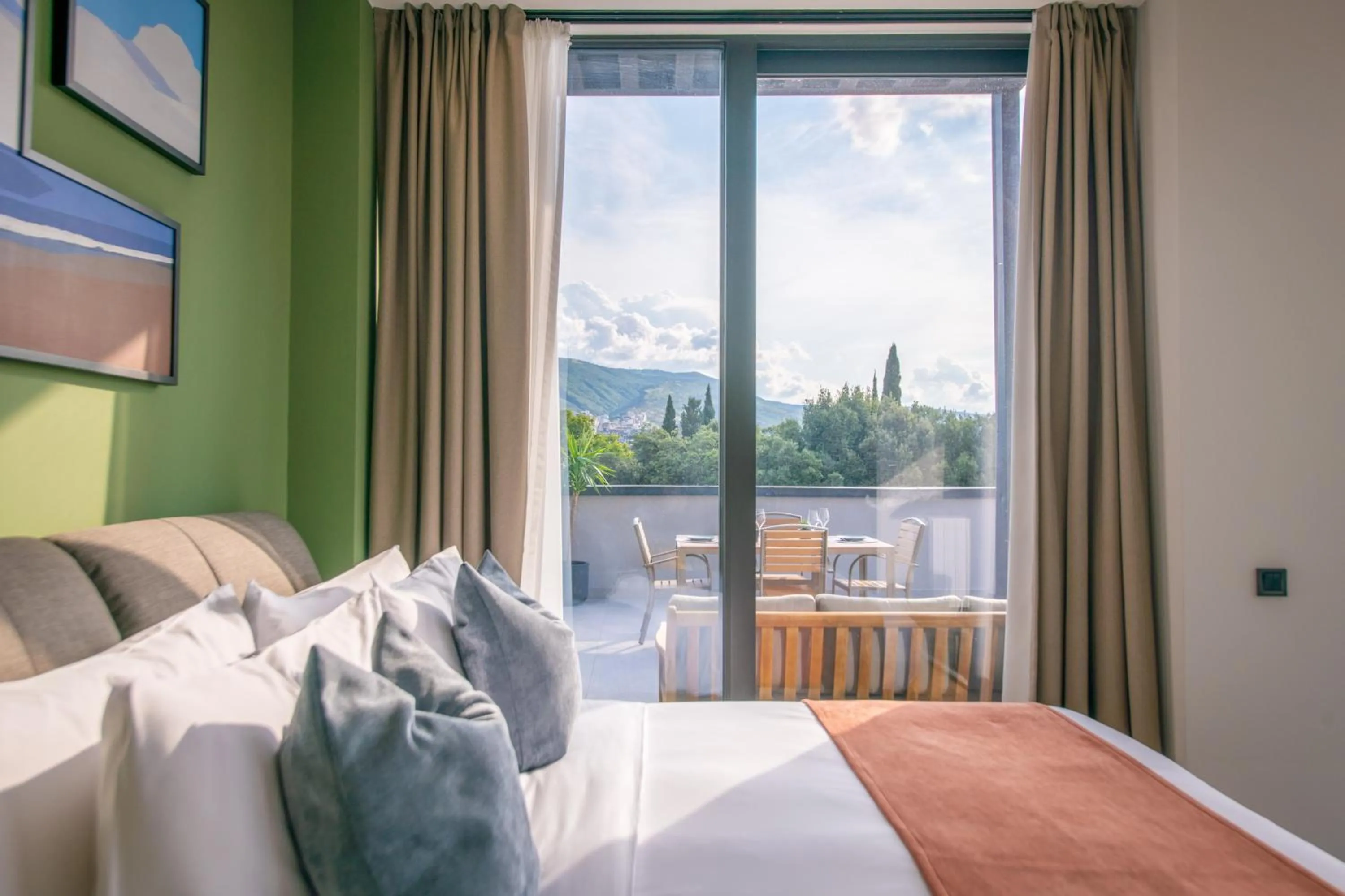 Bed in Qstay Gratus Tbilisi