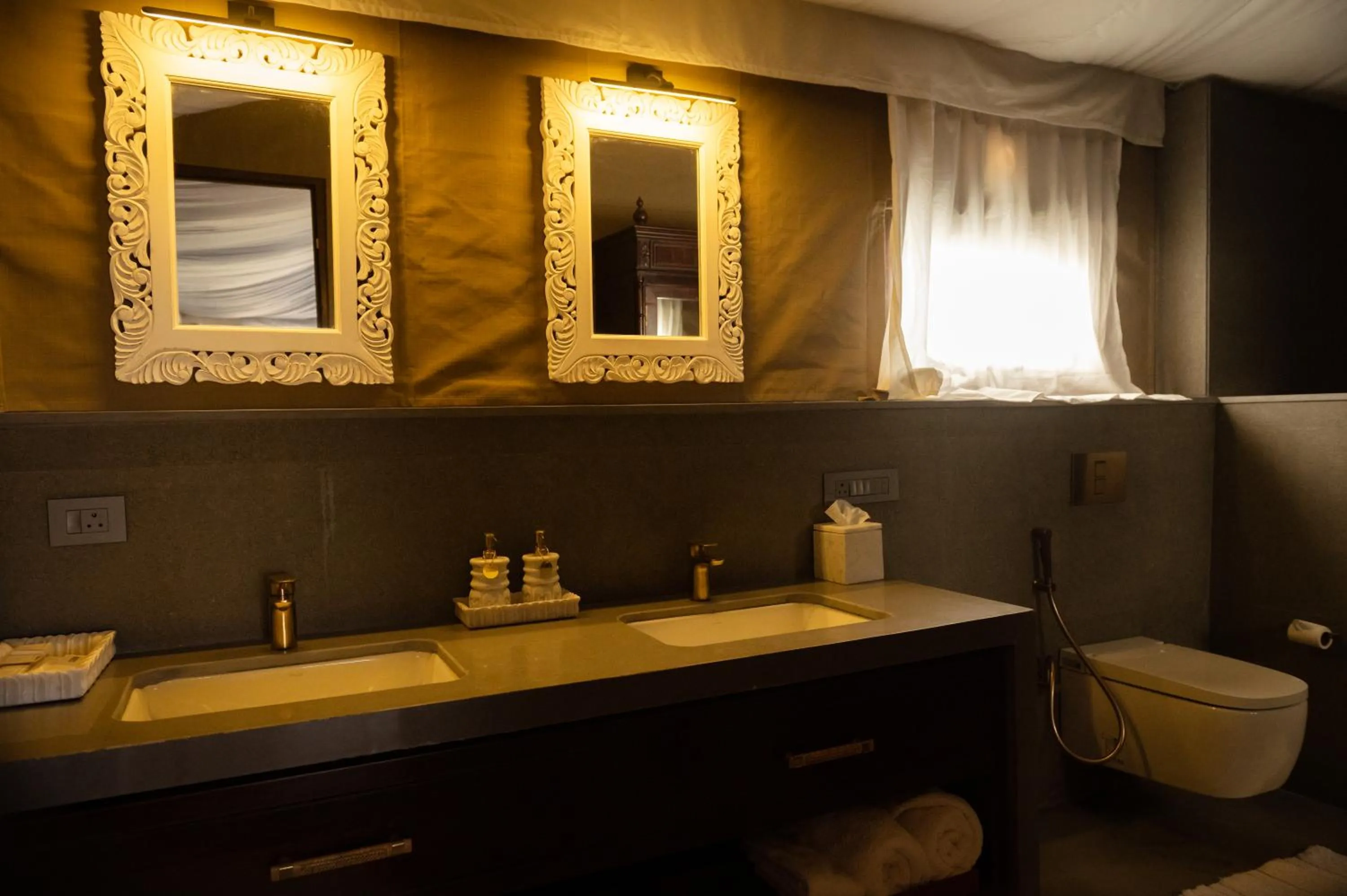 Bathroom in Sangam Farms