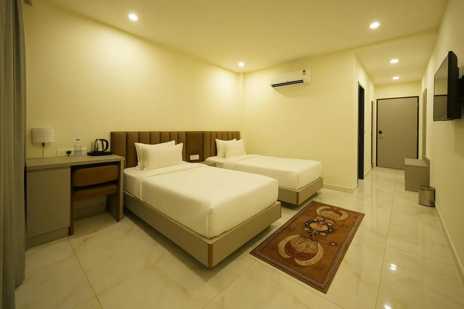 Bedroom, Bed in Veerdency Luxury resort