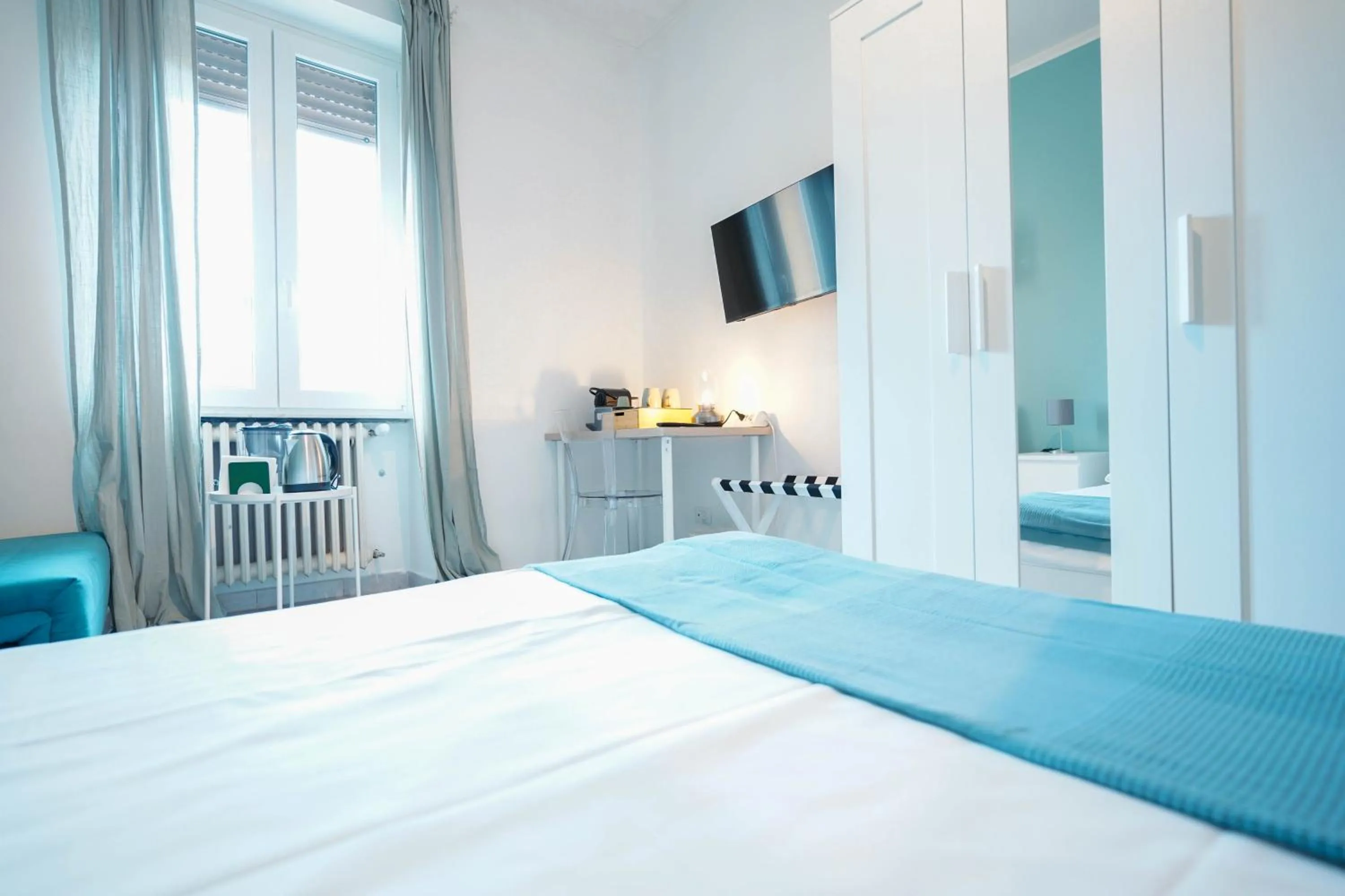 Bedroom, Bed in Salotto Tiburtino