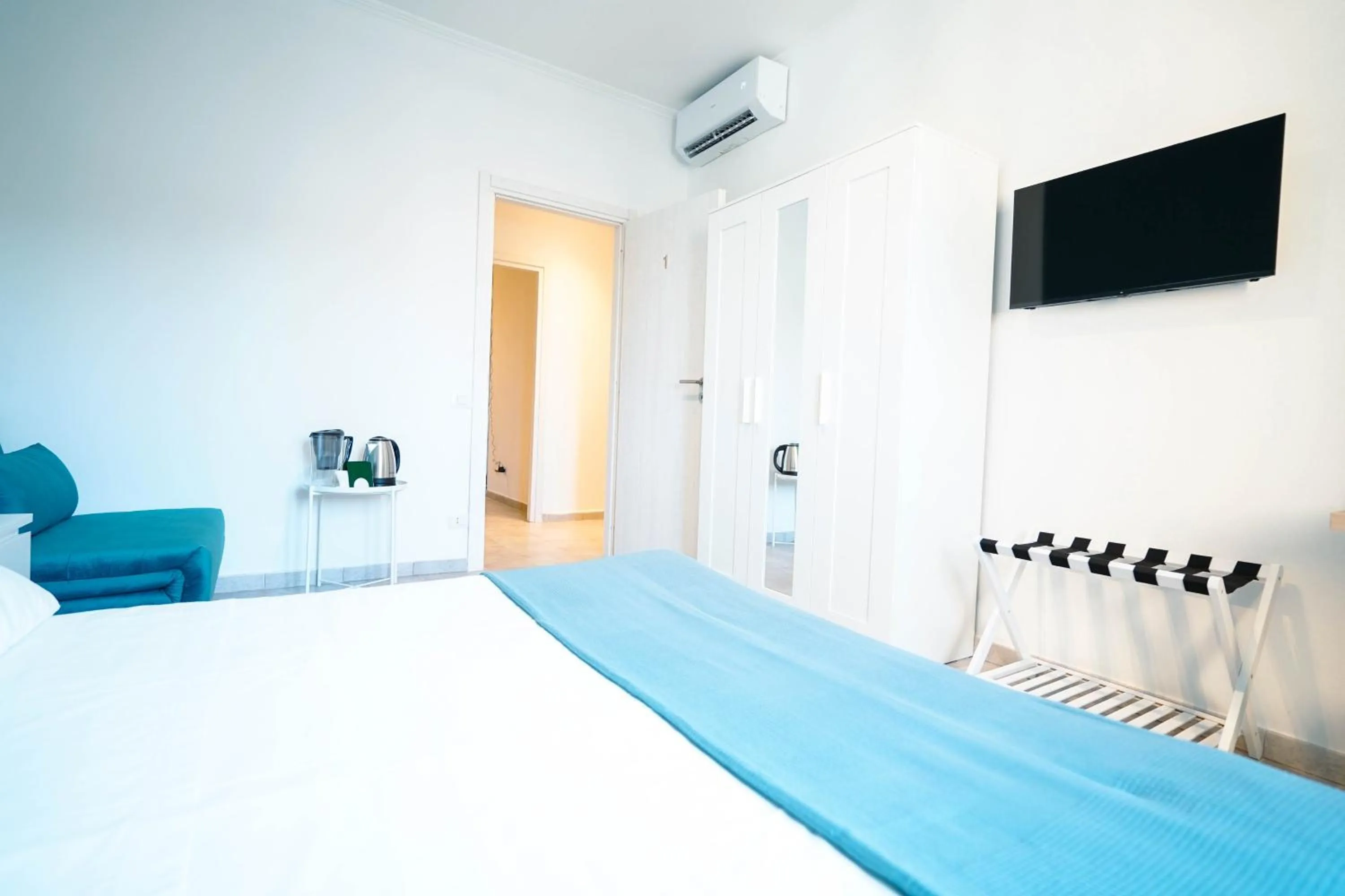 Bedroom, Bed in Salotto Tiburtino