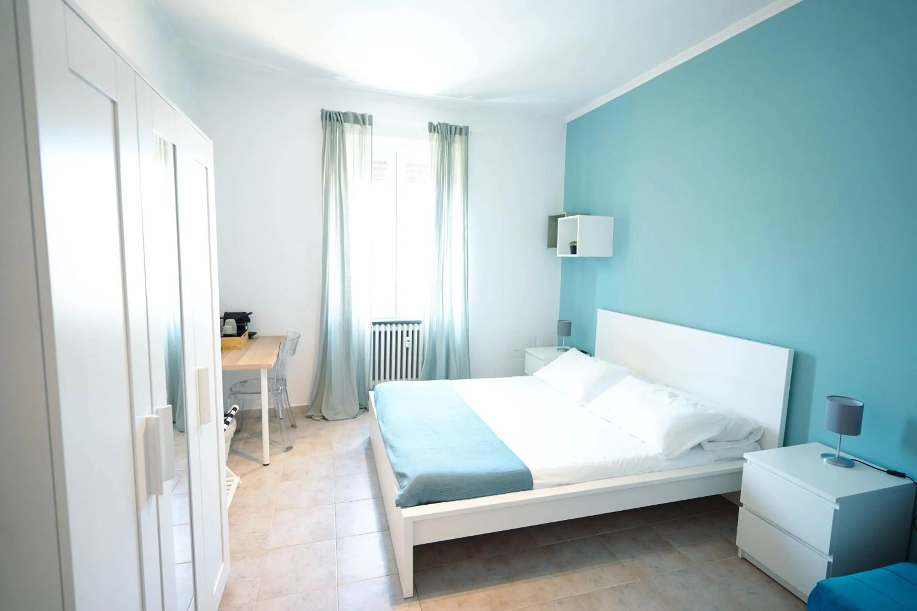 Bedroom, Bed in Salotto Tiburtino