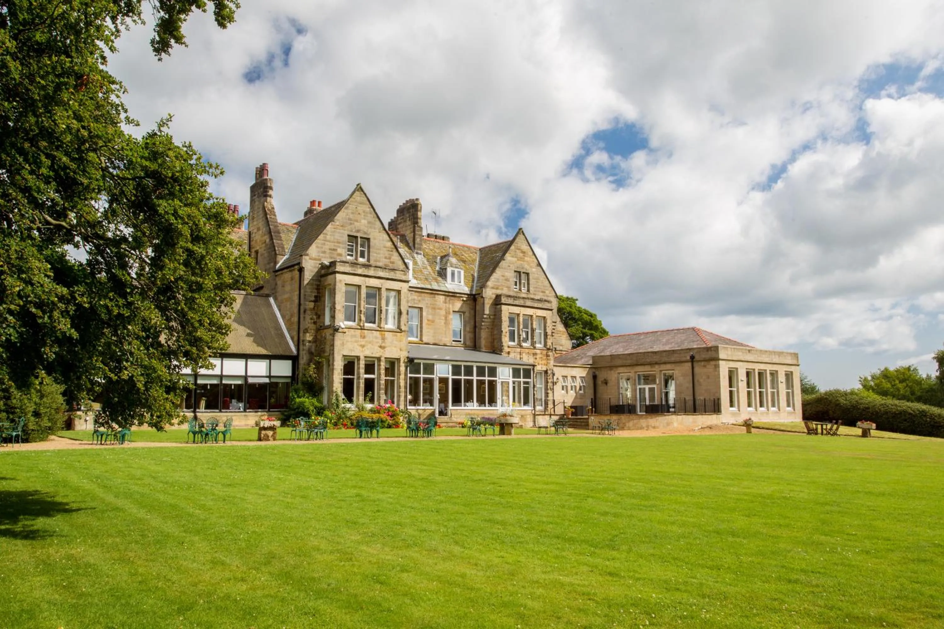 Property building in Grinkle Park Hotel