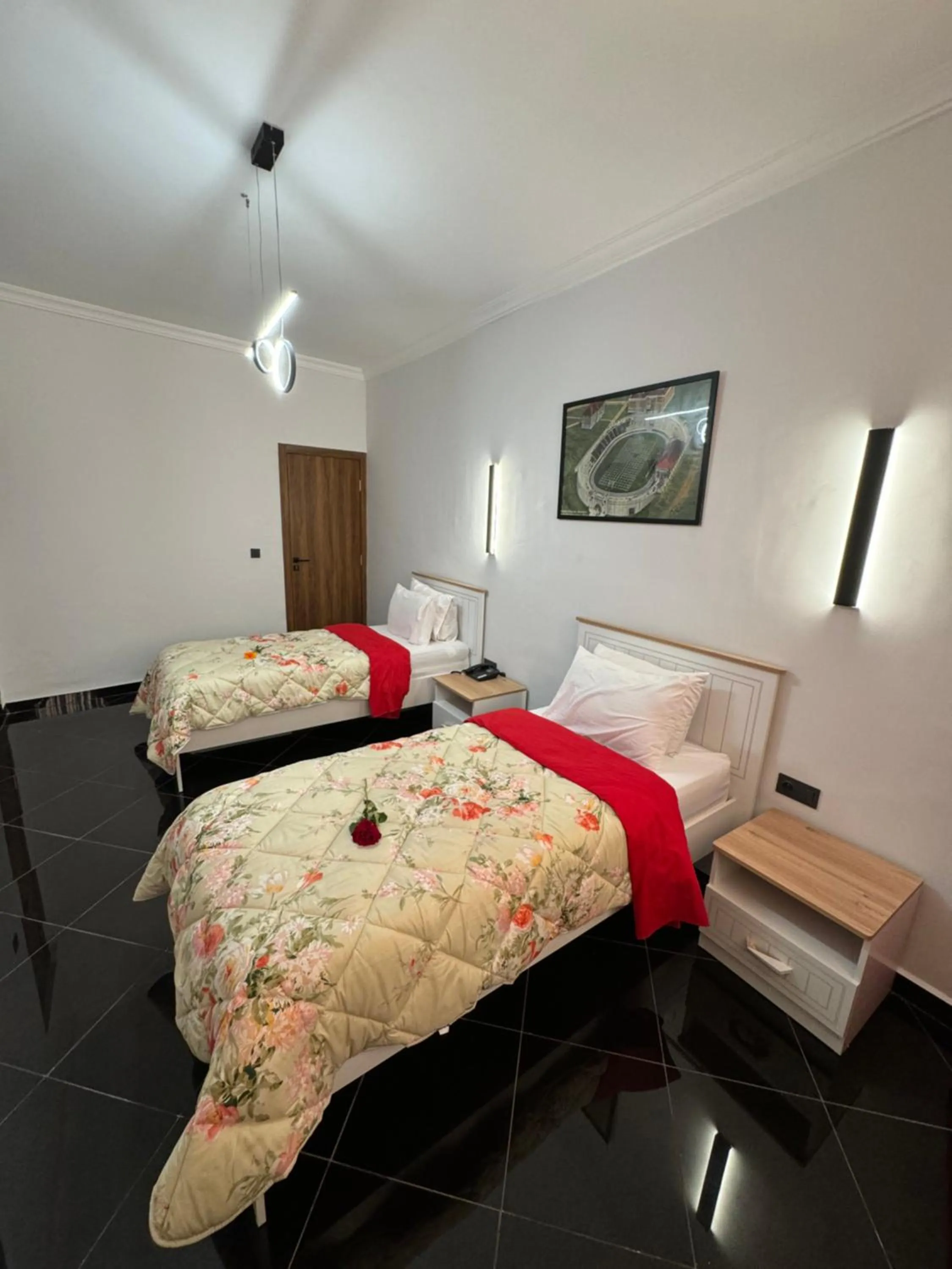 Bed in The Hotel Syracuse