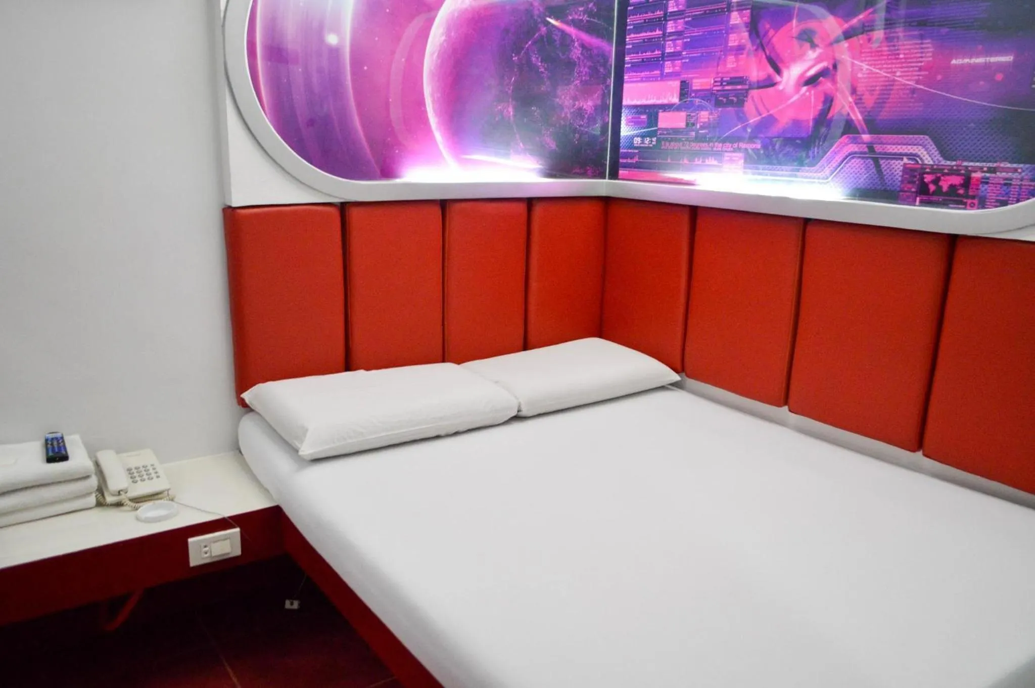 Bed in Astrotel Avenida