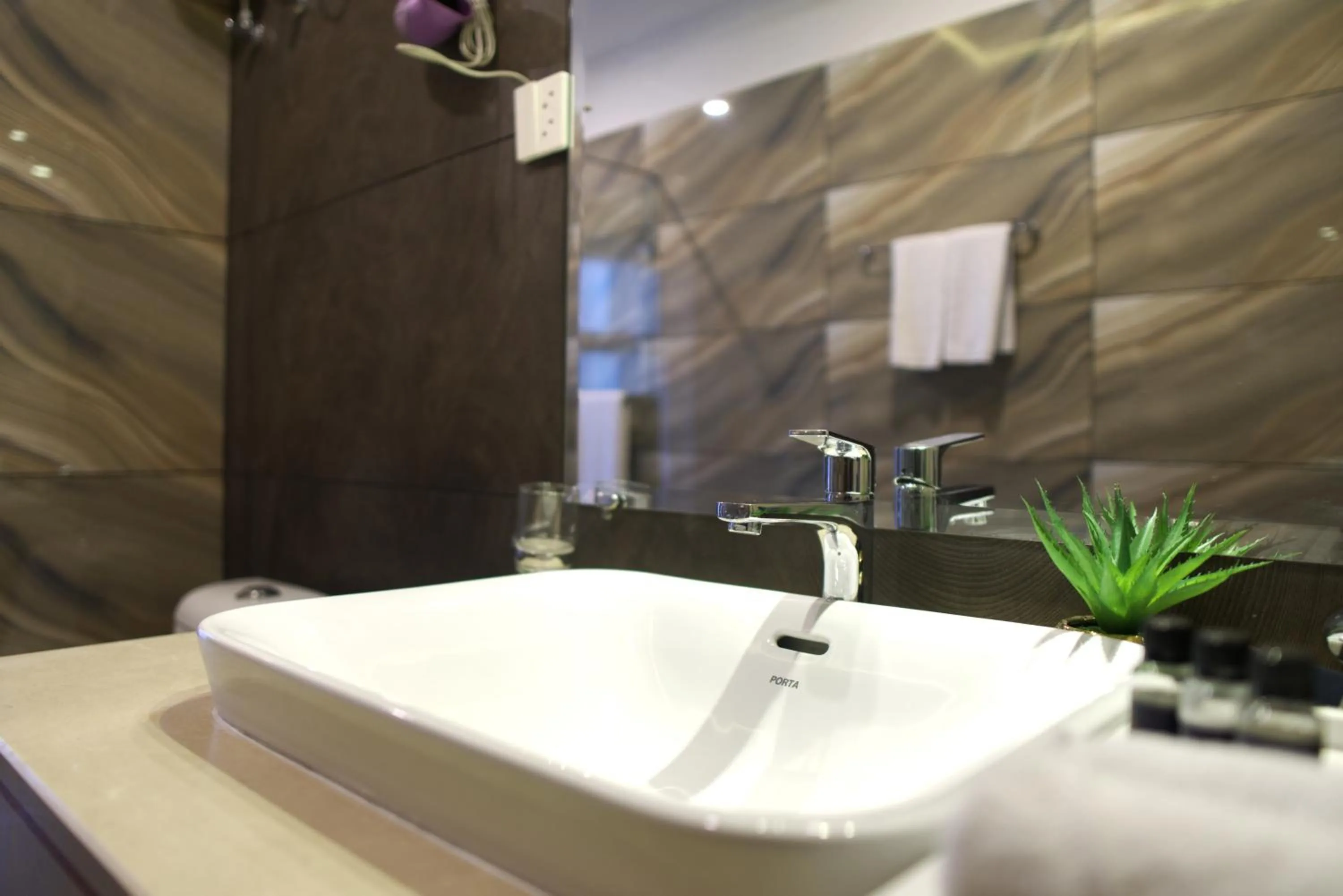 Bathroom in Hotel Tourmaline Peshawar