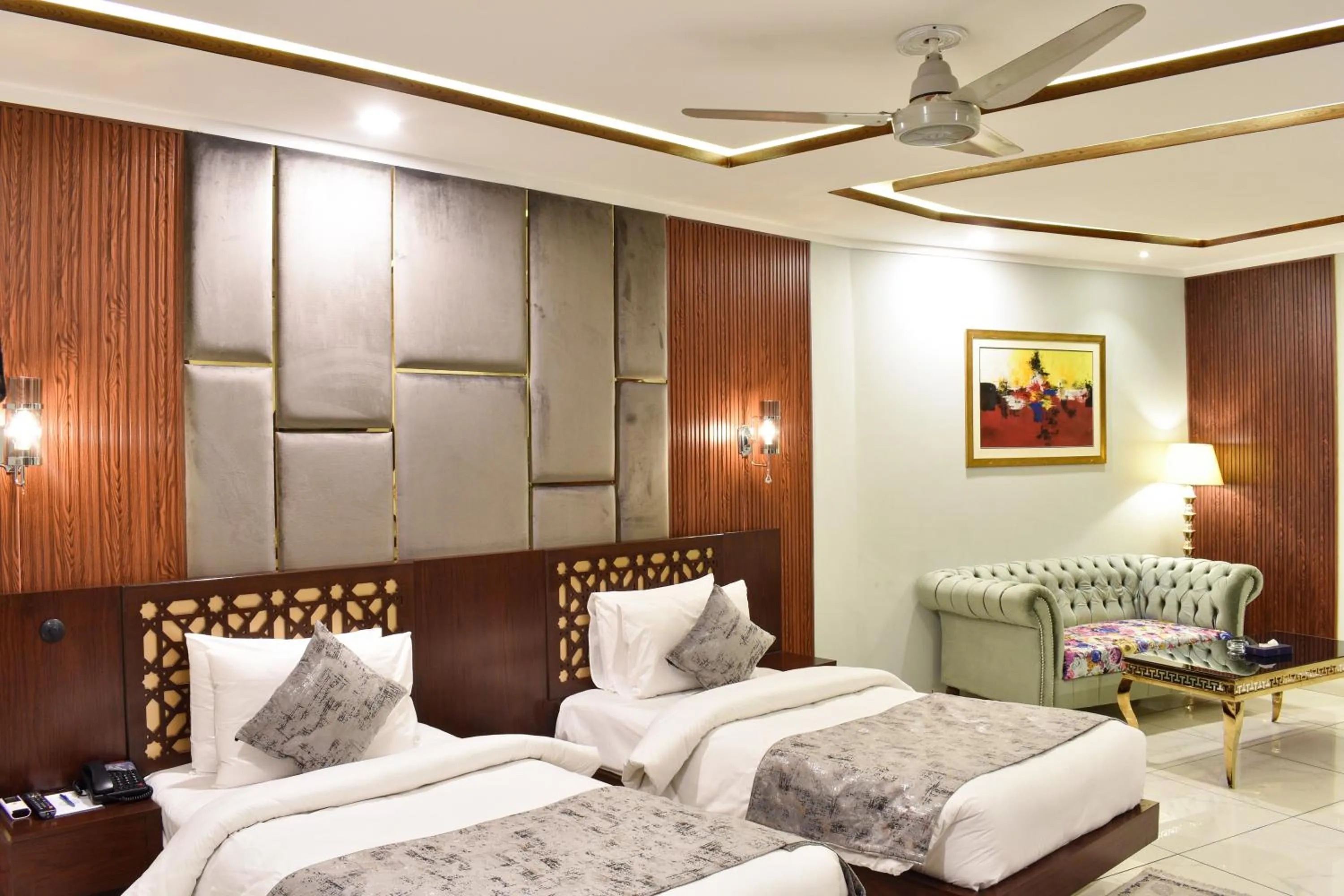 Bedroom, Bed in Hotel Tourmaline Peshawar