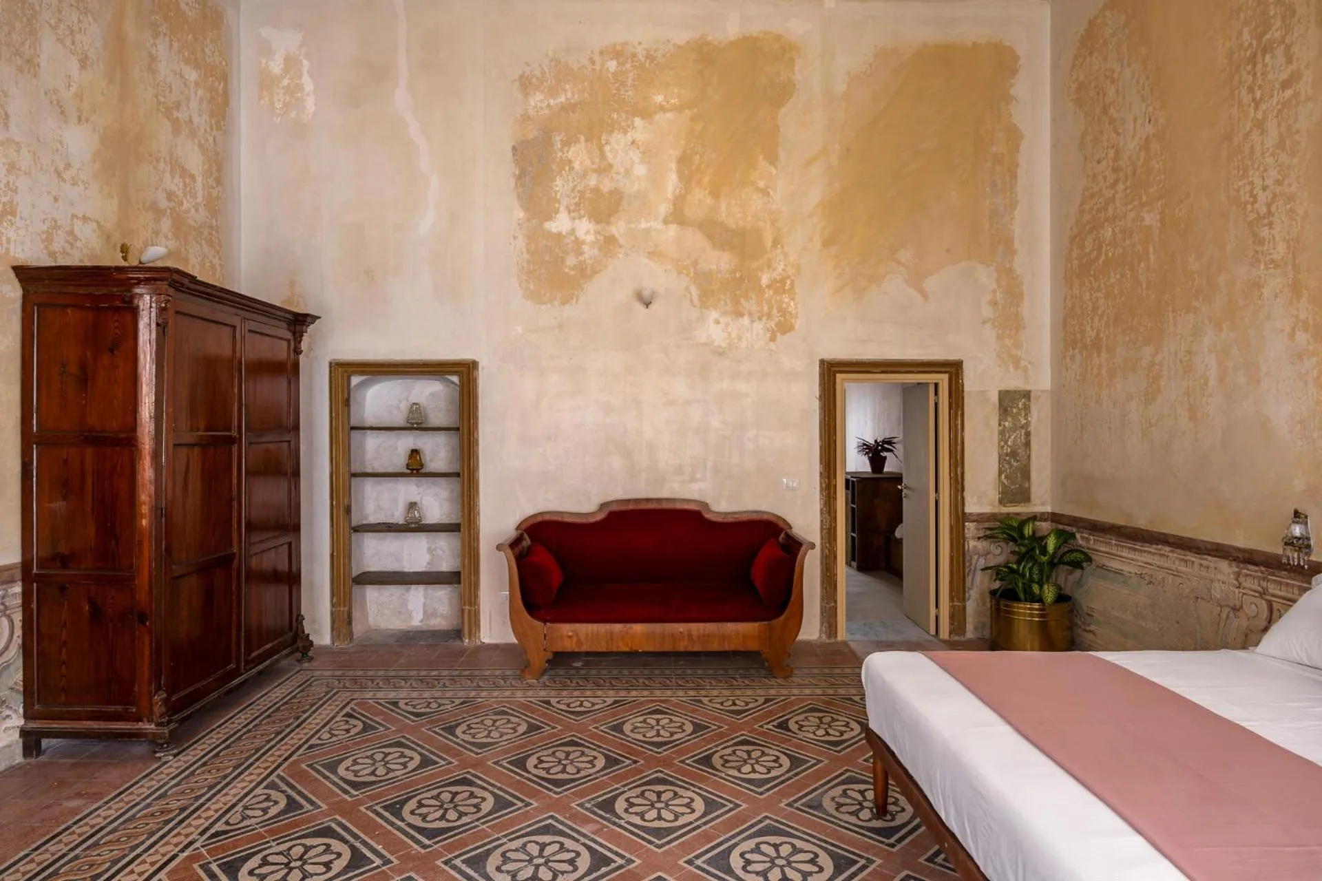 Palazzo Sant'Isidoro by DomuSicily