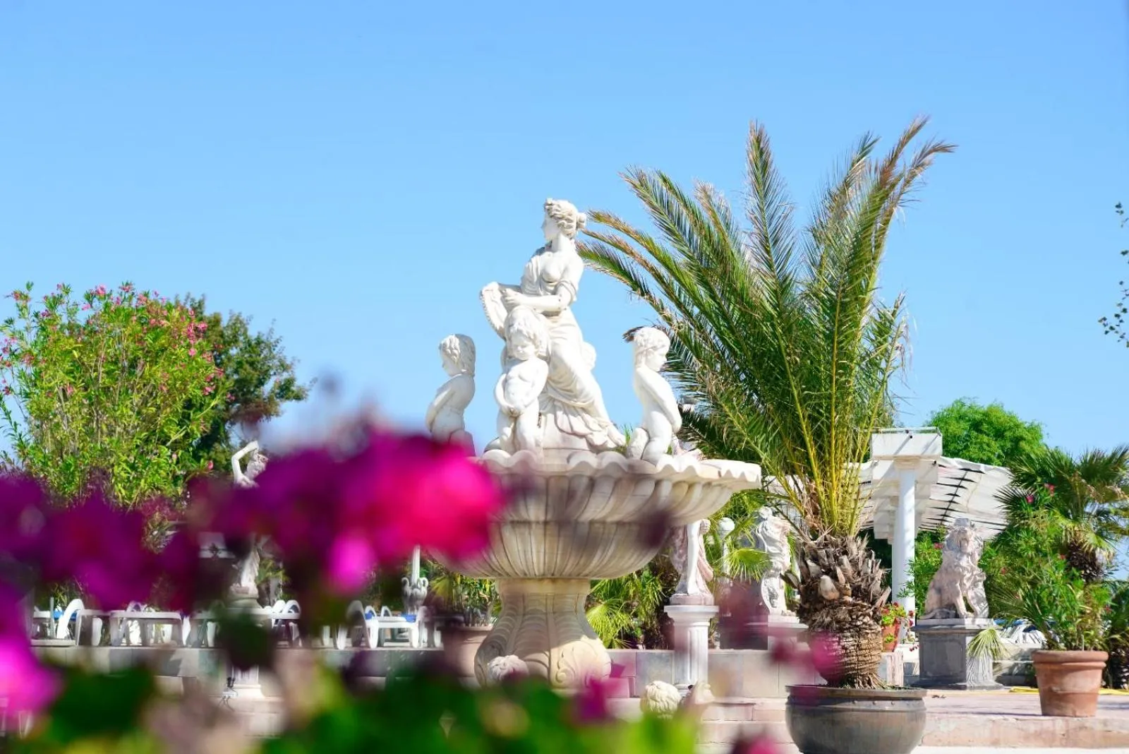 Vox Maris Grand Resort