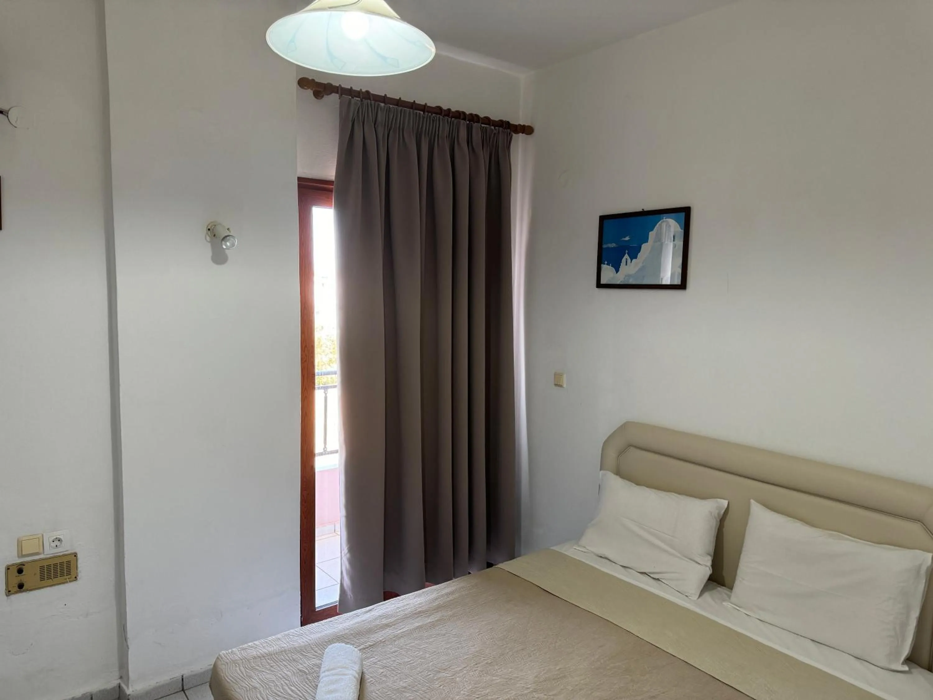 Bed in Zac & Georgio Studios