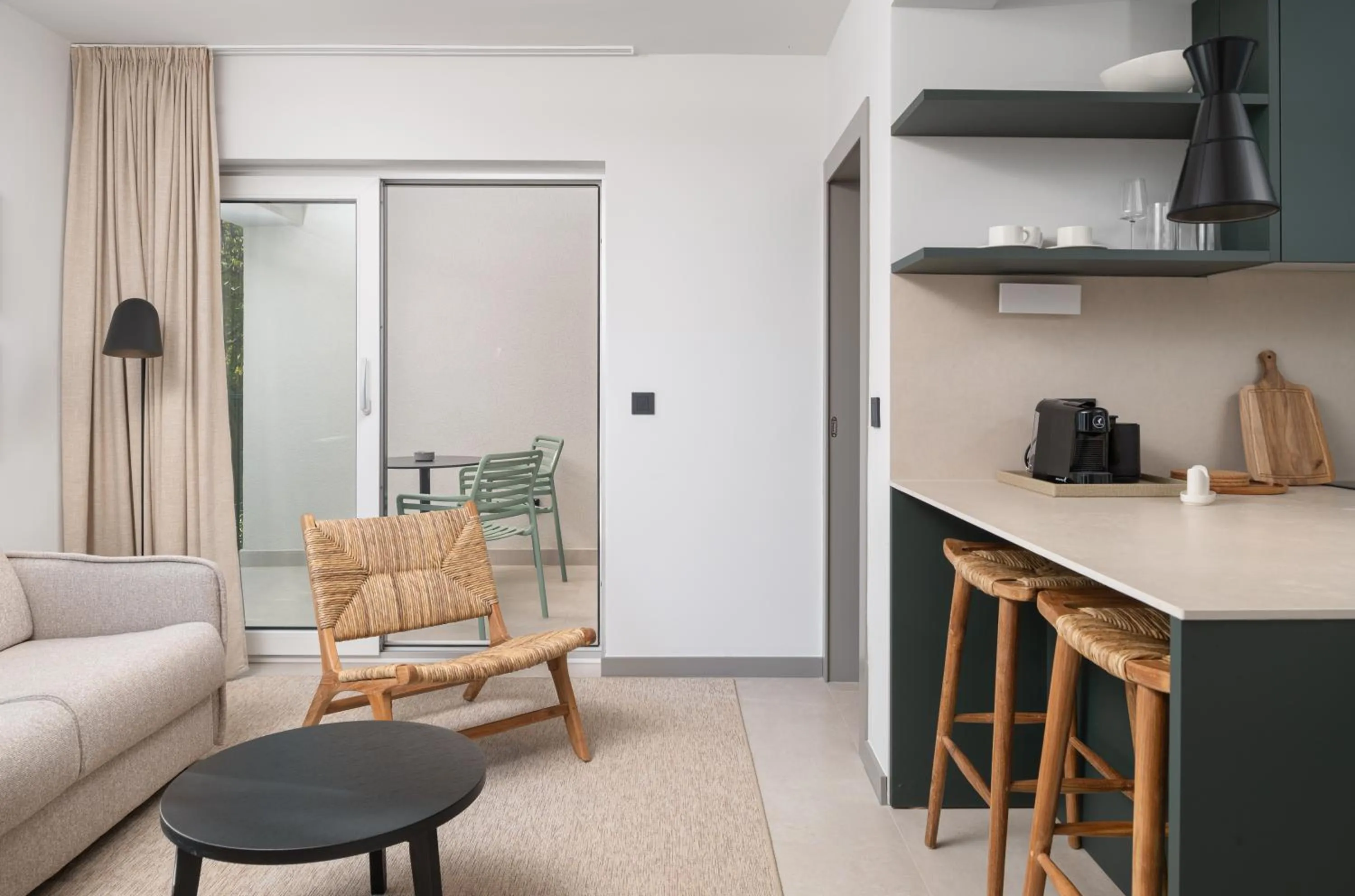 Kitchen or kitchenette in Molum Hotel & Residences