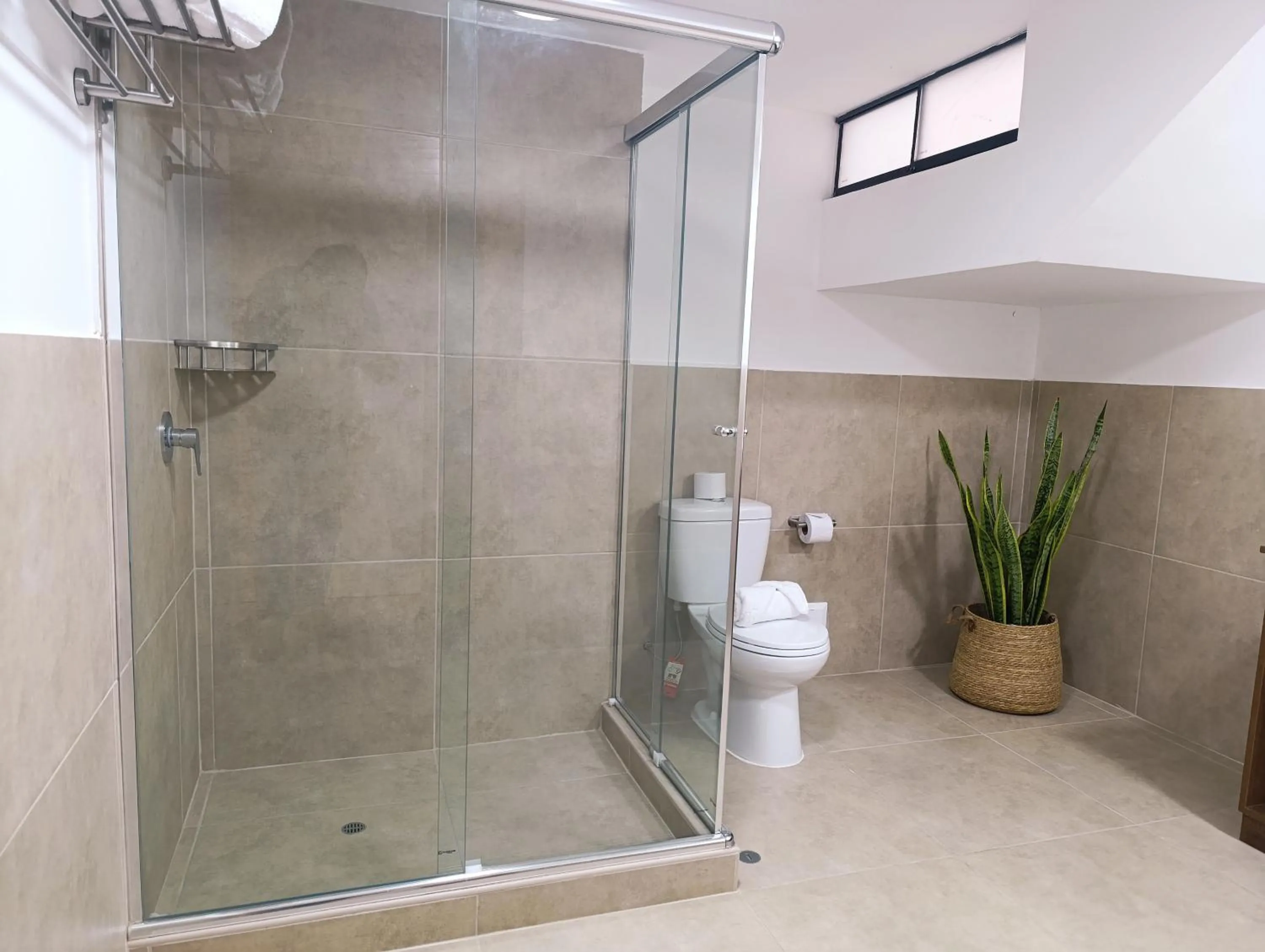 Shower in Casa Pucllana Miraflores - Hotel Boutique