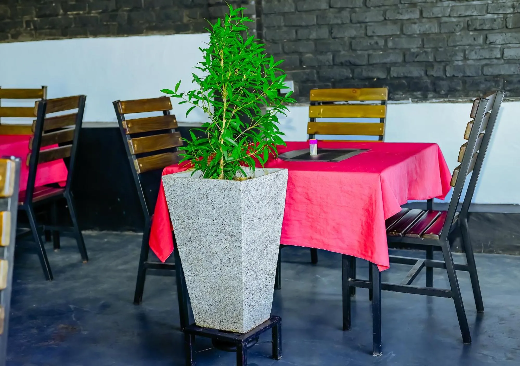 Restaurant/places to eat in The 3K Guest House