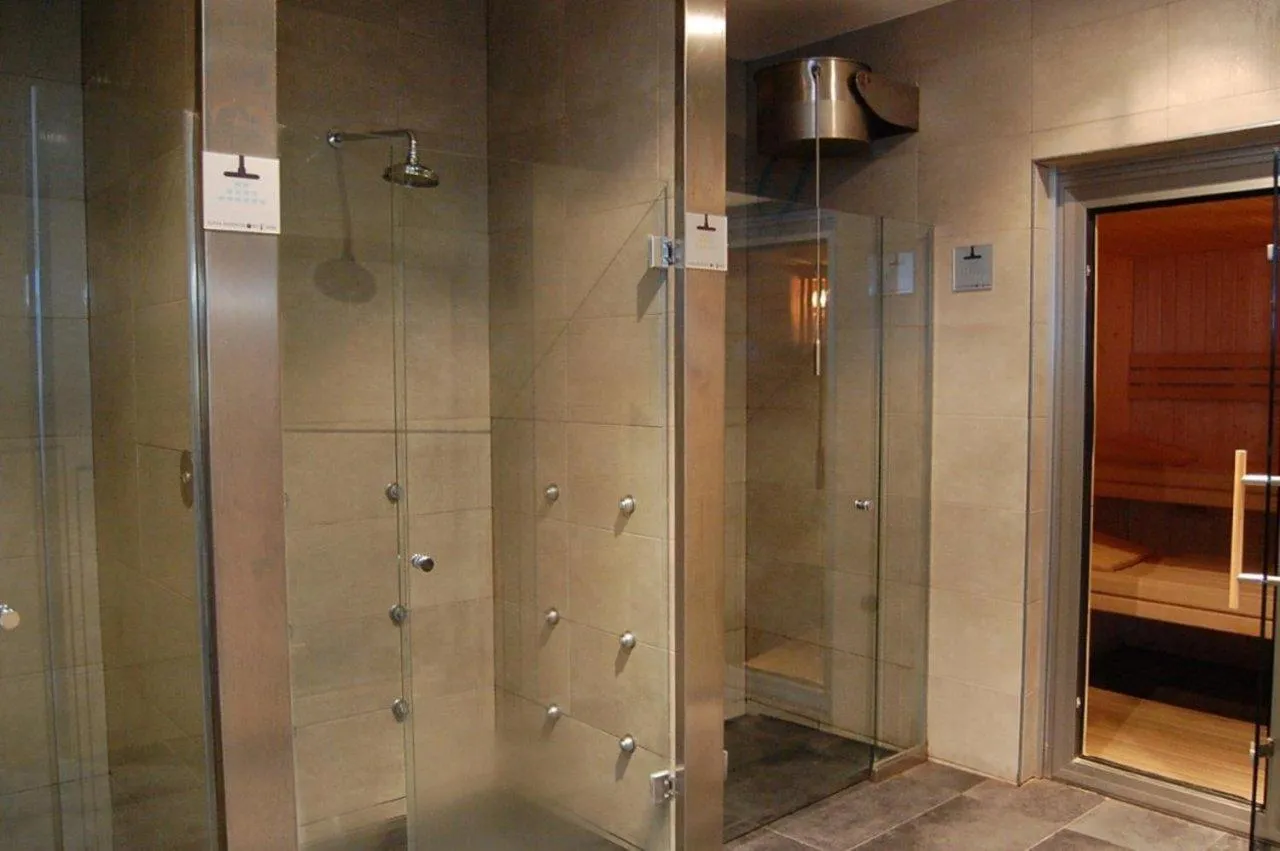 Bathroom in HG La Molina