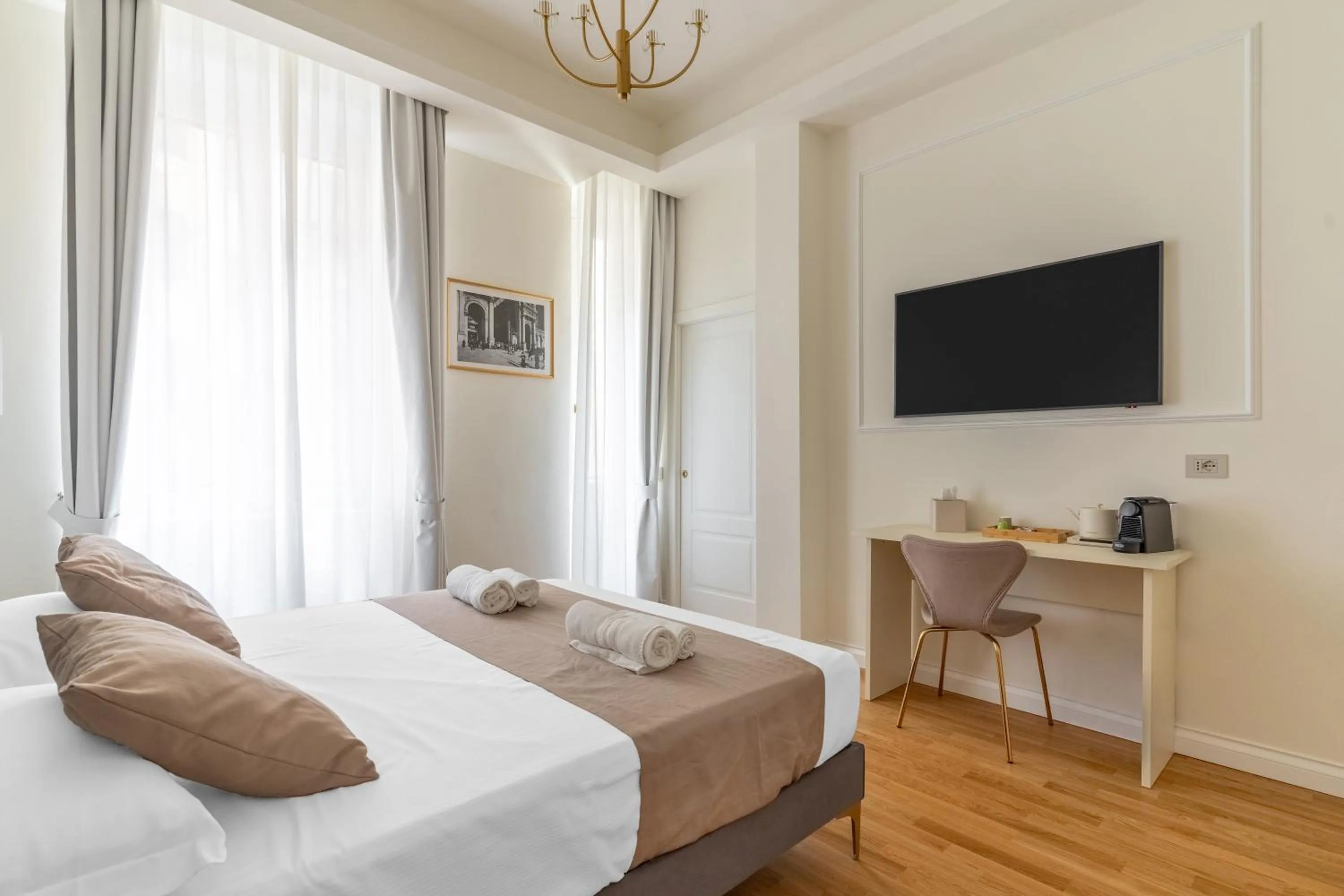 Bed in Montello Suites Foresteria Lombarda