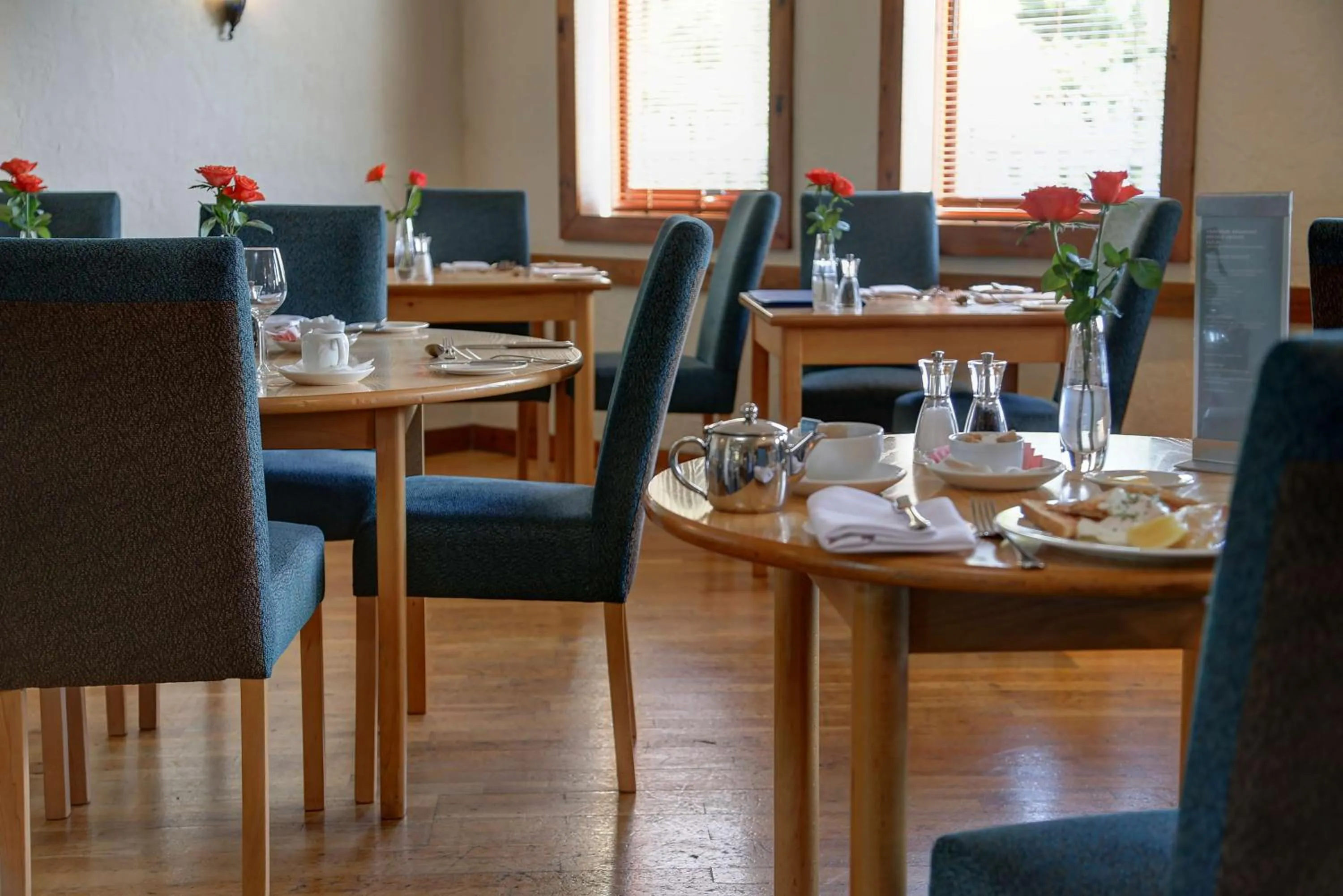 Restaurant/places to eat in Best Western Plus Milford Hotel