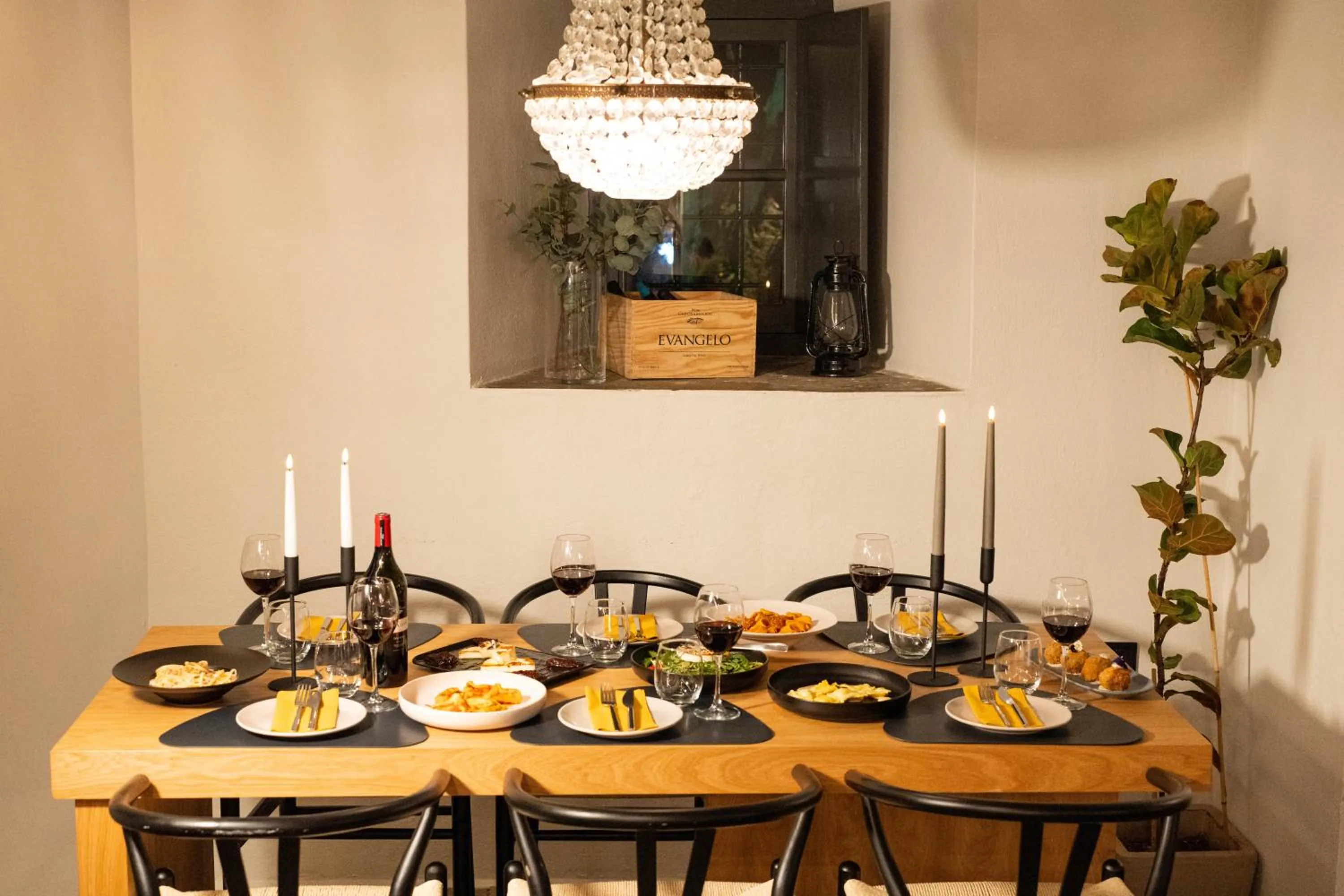 Food and drinks in Kenta Mountain Hotel & Gastrobar