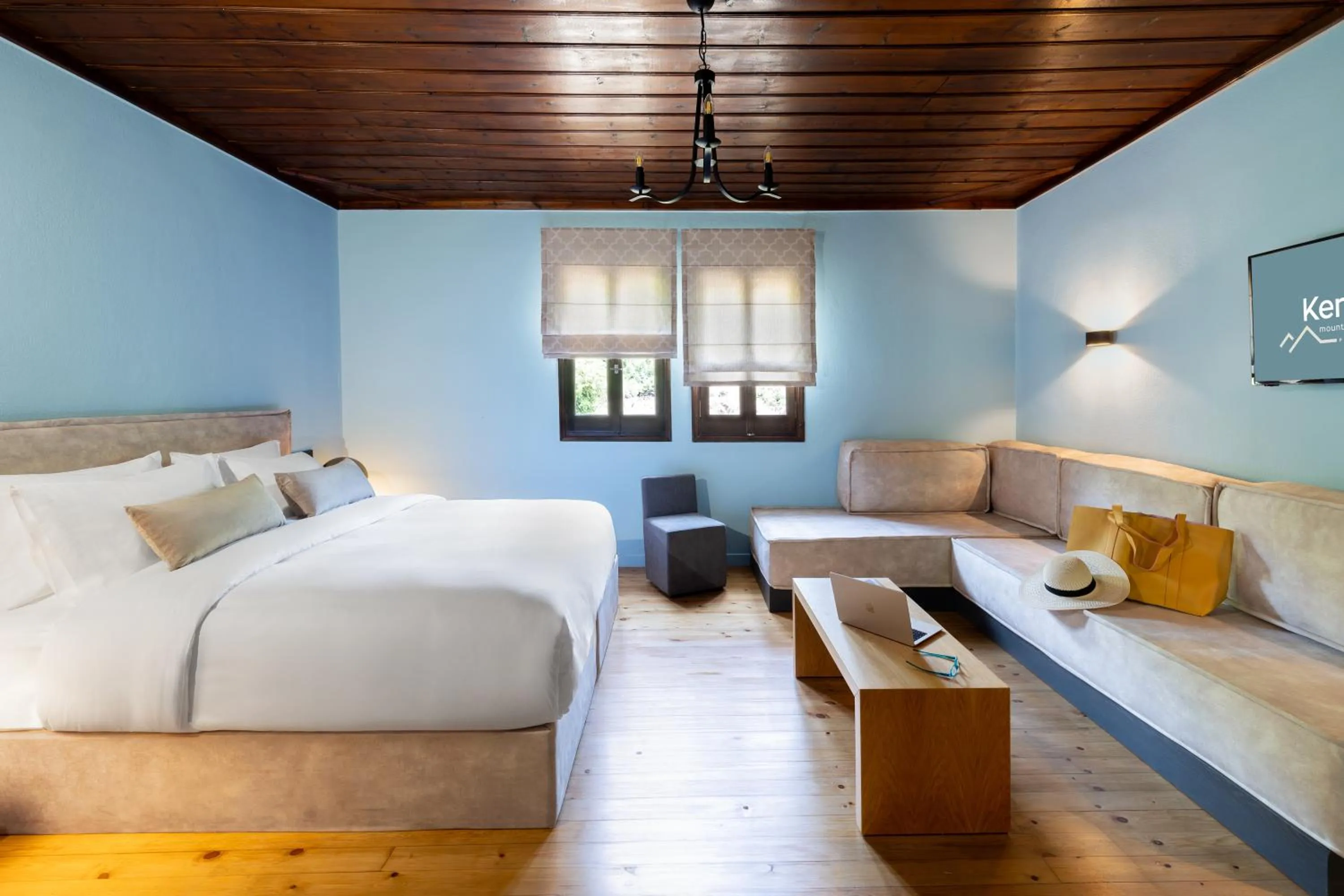 Bedroom, Bed in Kenta Mountain Hotel & Gastrobar