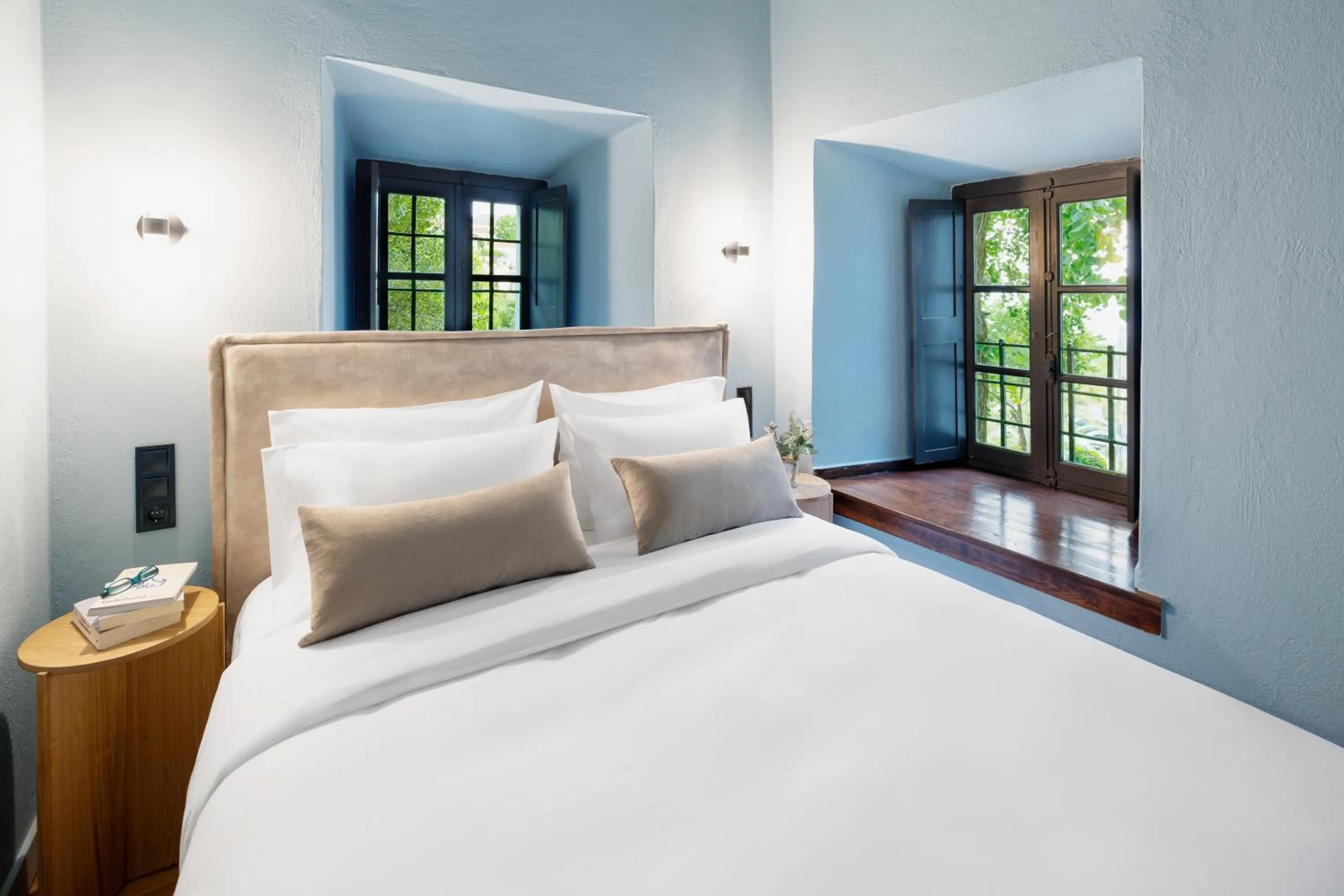 Bed in Kenta Mountain Hotel & Gastrobar