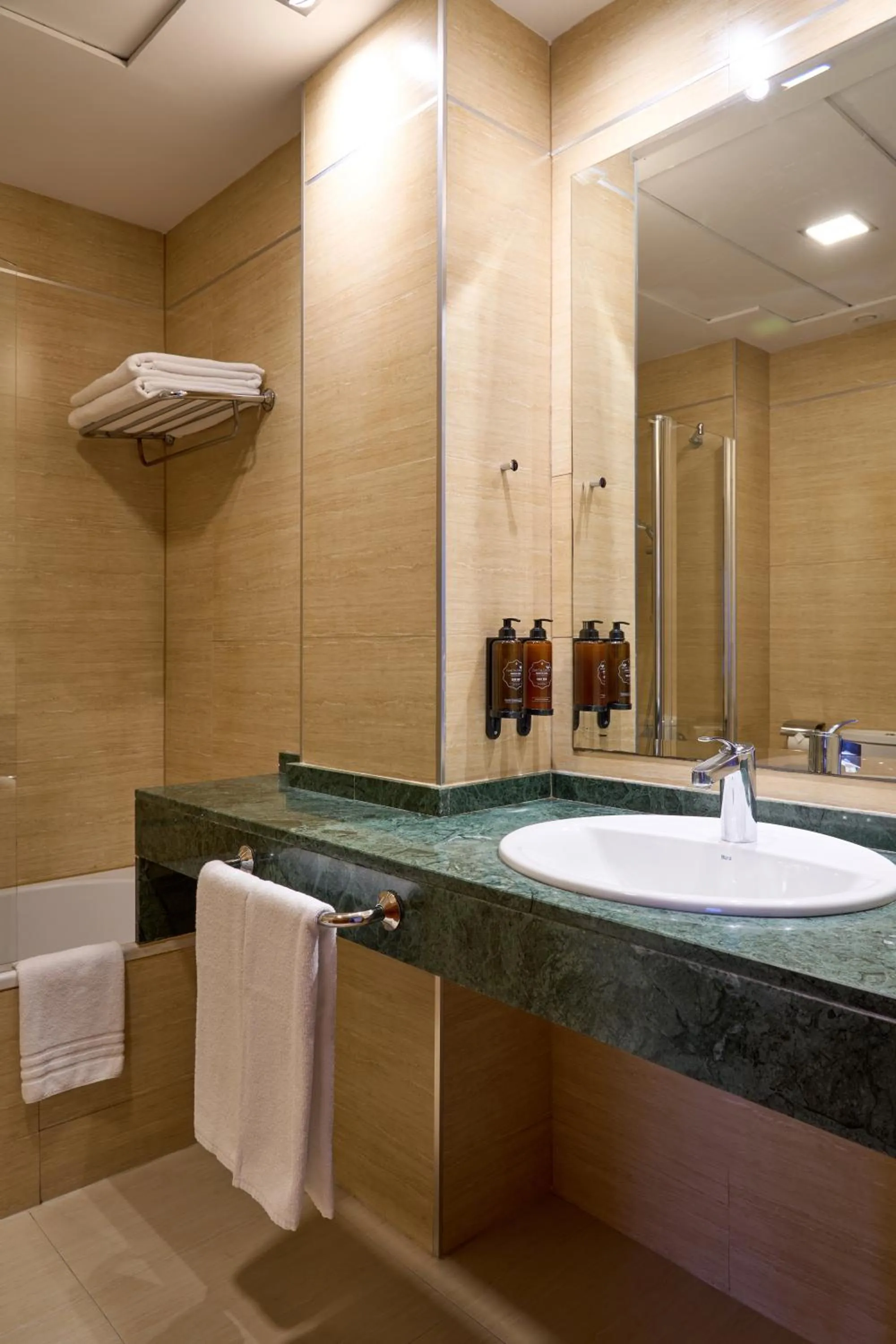 Bathroom in Senator Granada