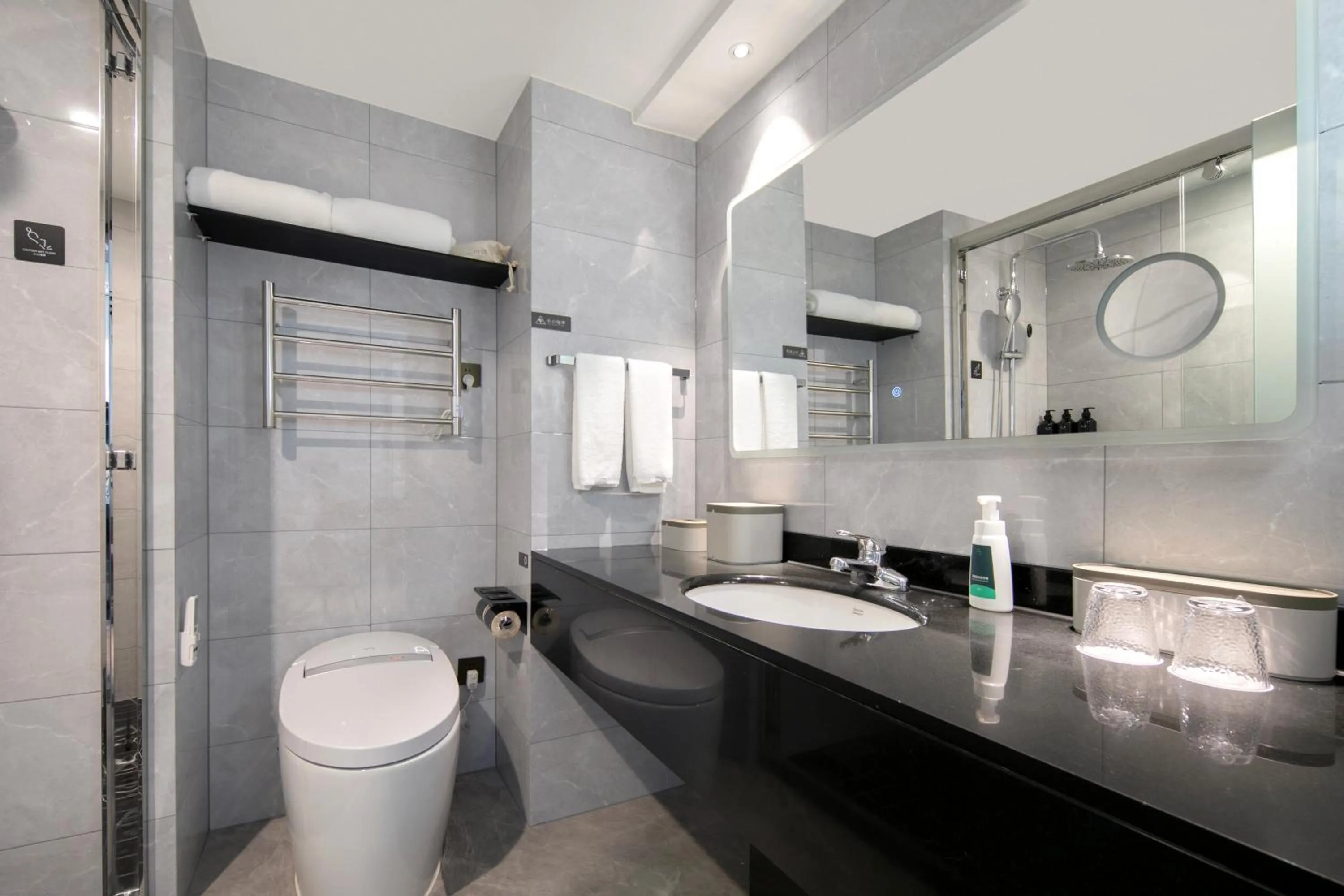 Atour X Hotel Ningbo Railway Station North Square