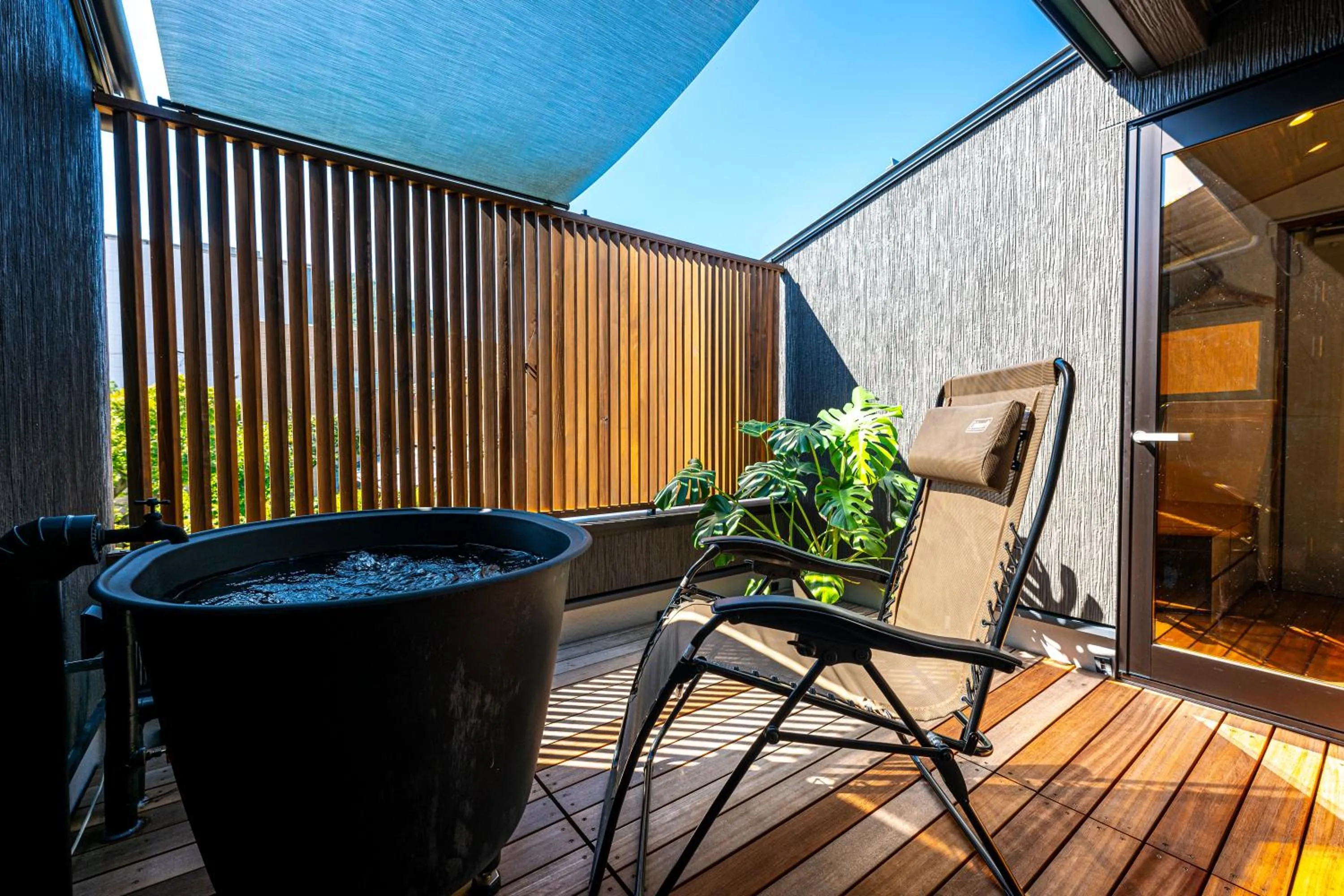 Day in SAUNA VILLA 然