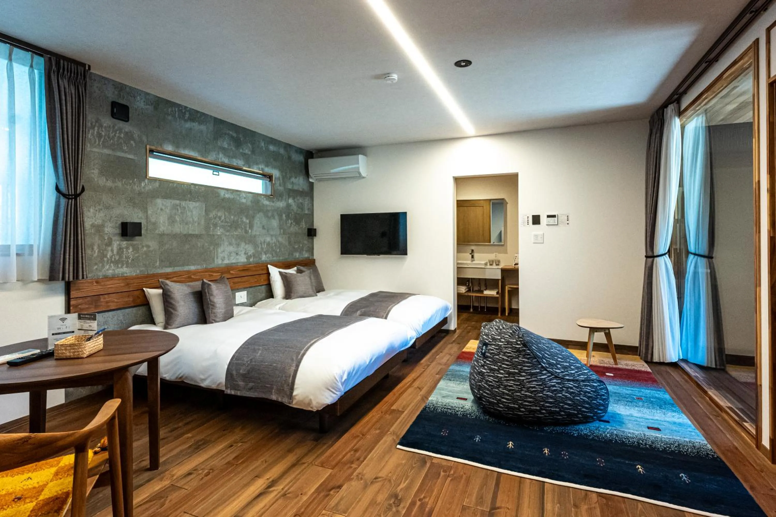 TV and multimedia, Bed in SAUNA VILLA 然