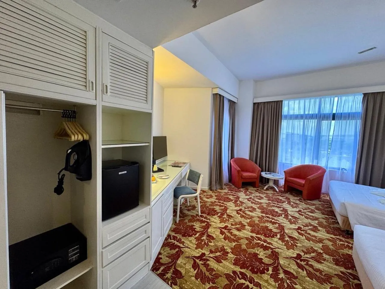 Seating area, Bed in ROYAL PARK HOTEL @ UNITEN