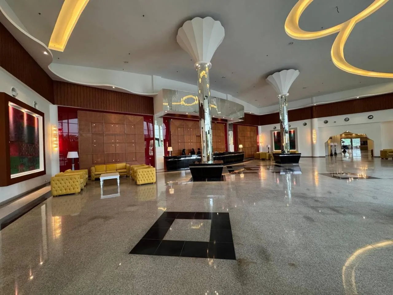 Lobby or reception in ROYAL PARK HOTEL @ UNITEN