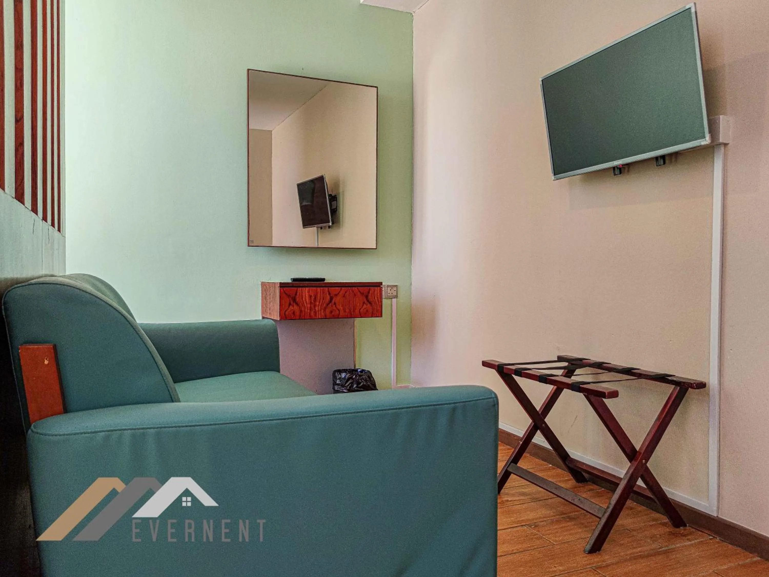 Bedroom in The Loft Hostel by Evernent