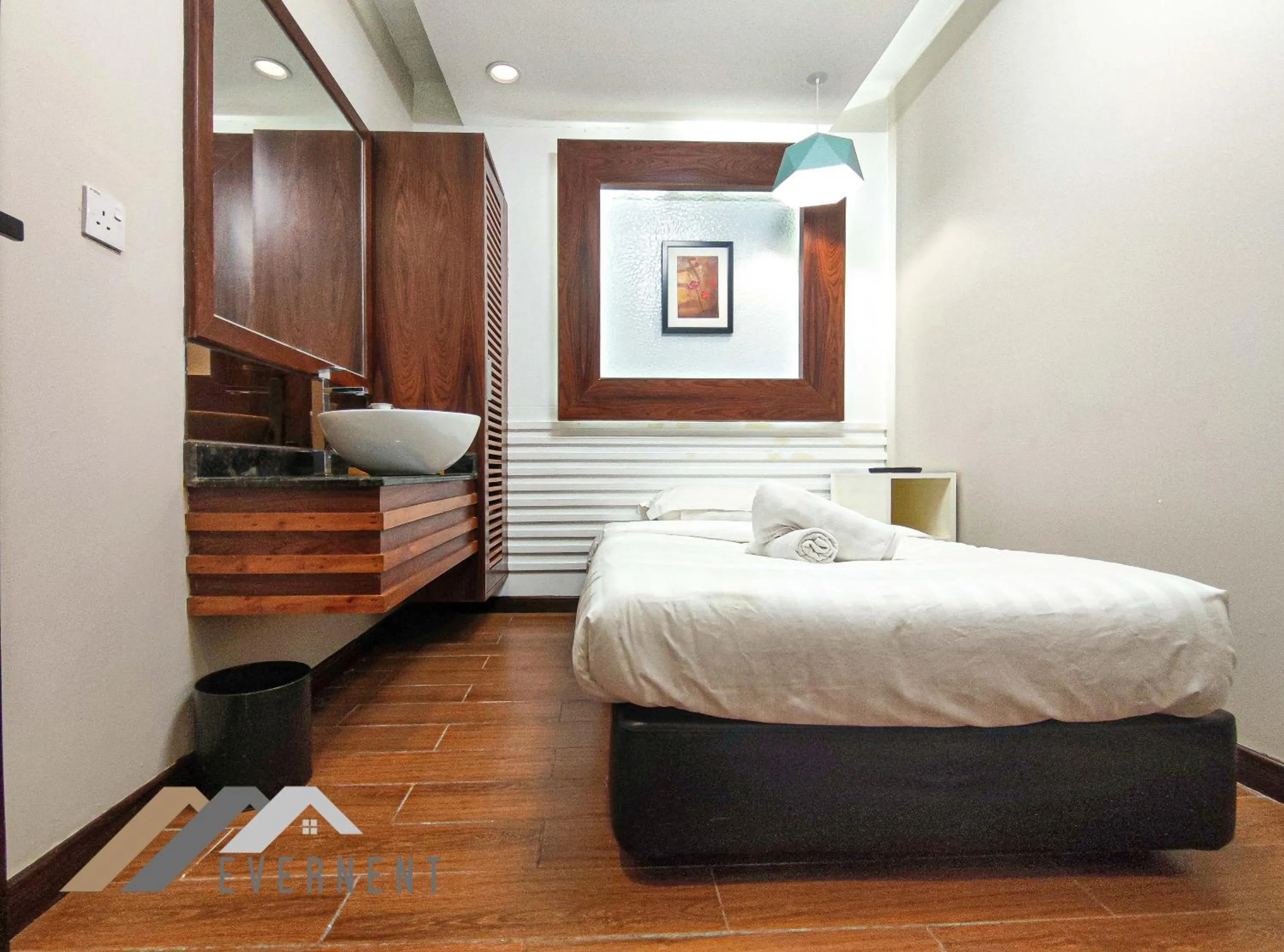 Bedroom, Bed in The Loft Hostel by Evernent