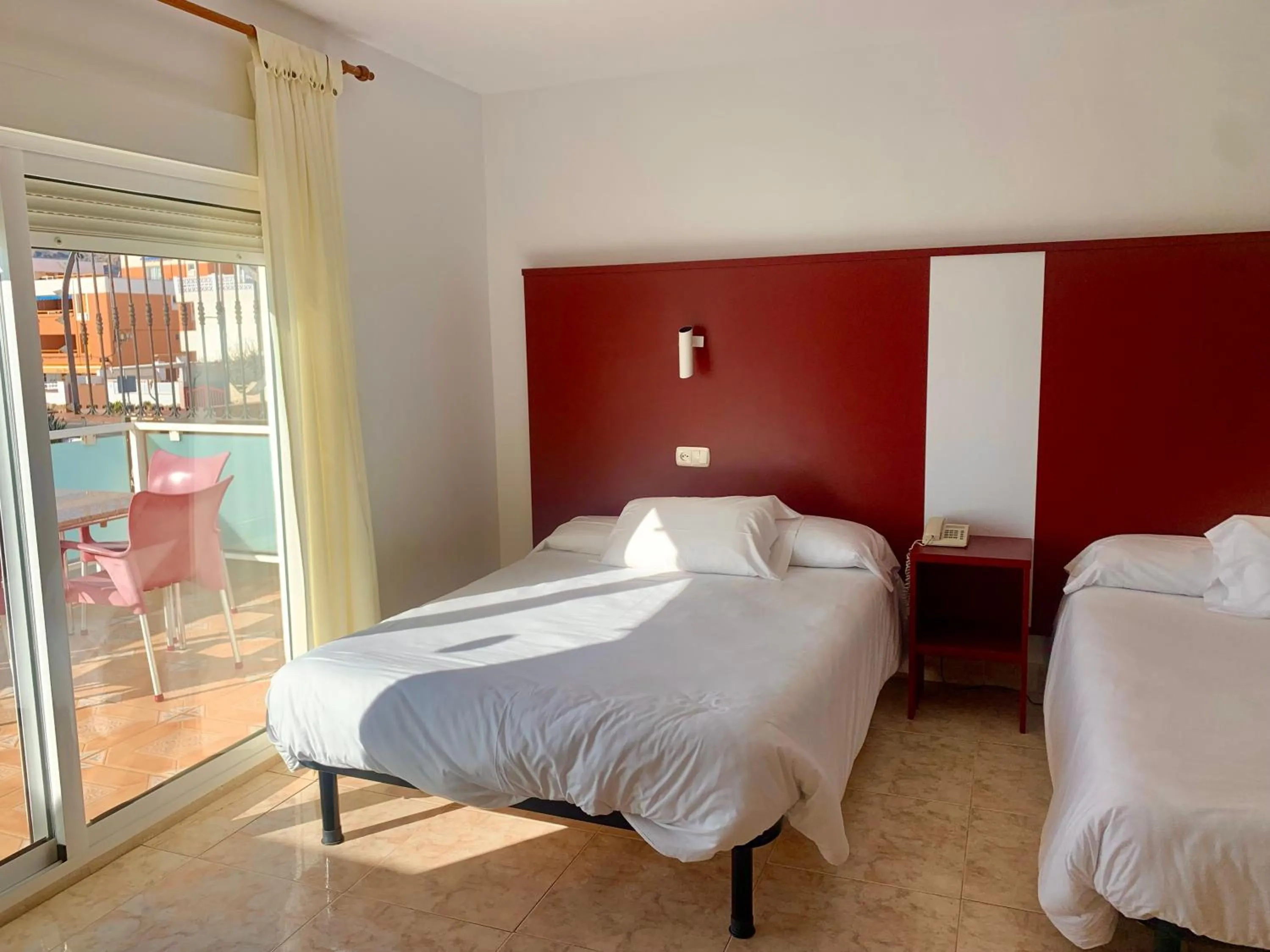 Restaurant/places to eat, Bed in Hospedium Hotel Continental